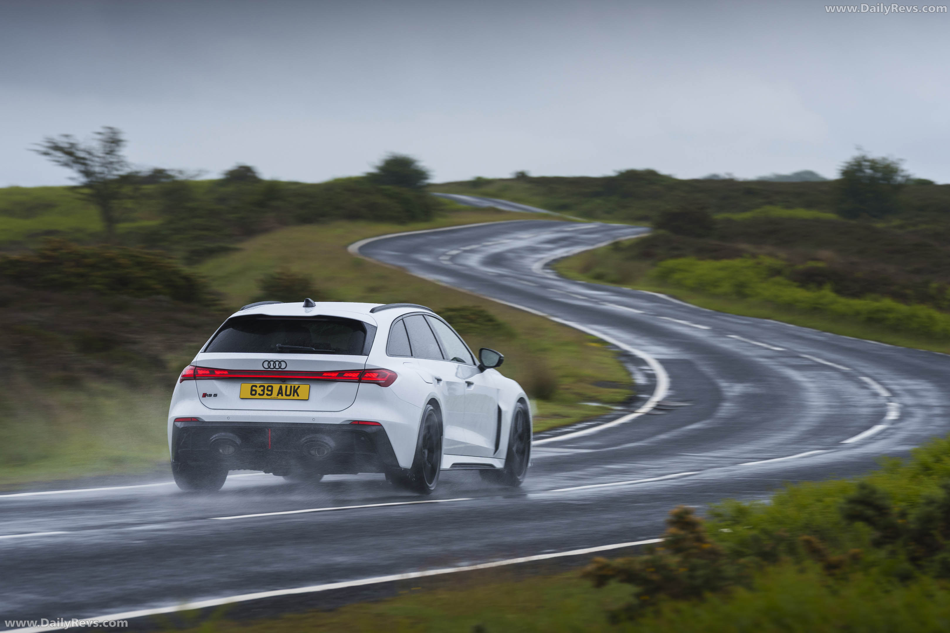 2027 Audi RS 5 Avant B10 UK Version Rear View