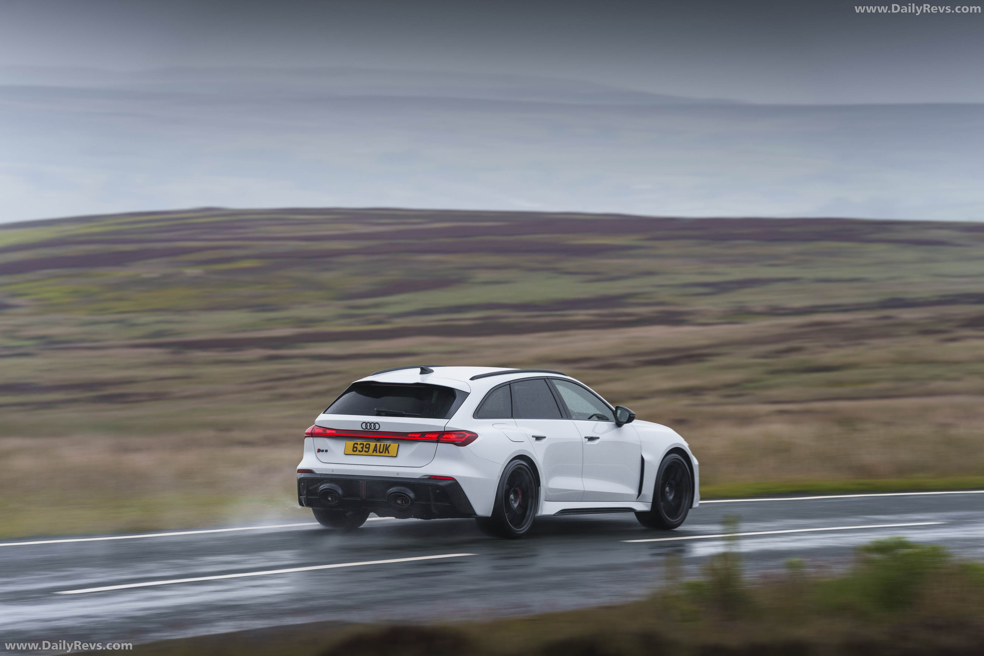 2027 Audi RS 5 Avant B10 UK Version Rear View