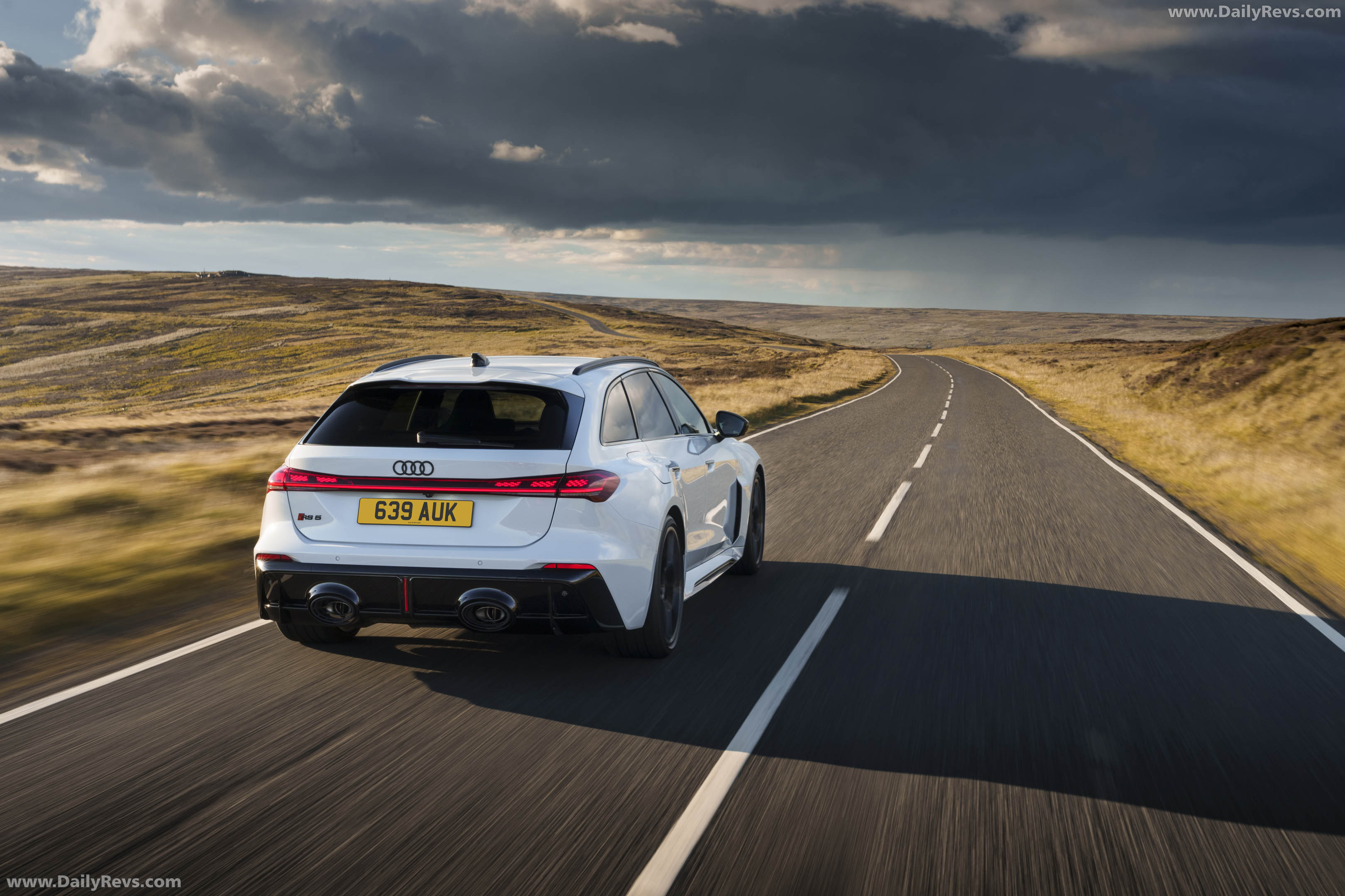 2027 Audi RS 5 Avant B10 UK Version Rear View