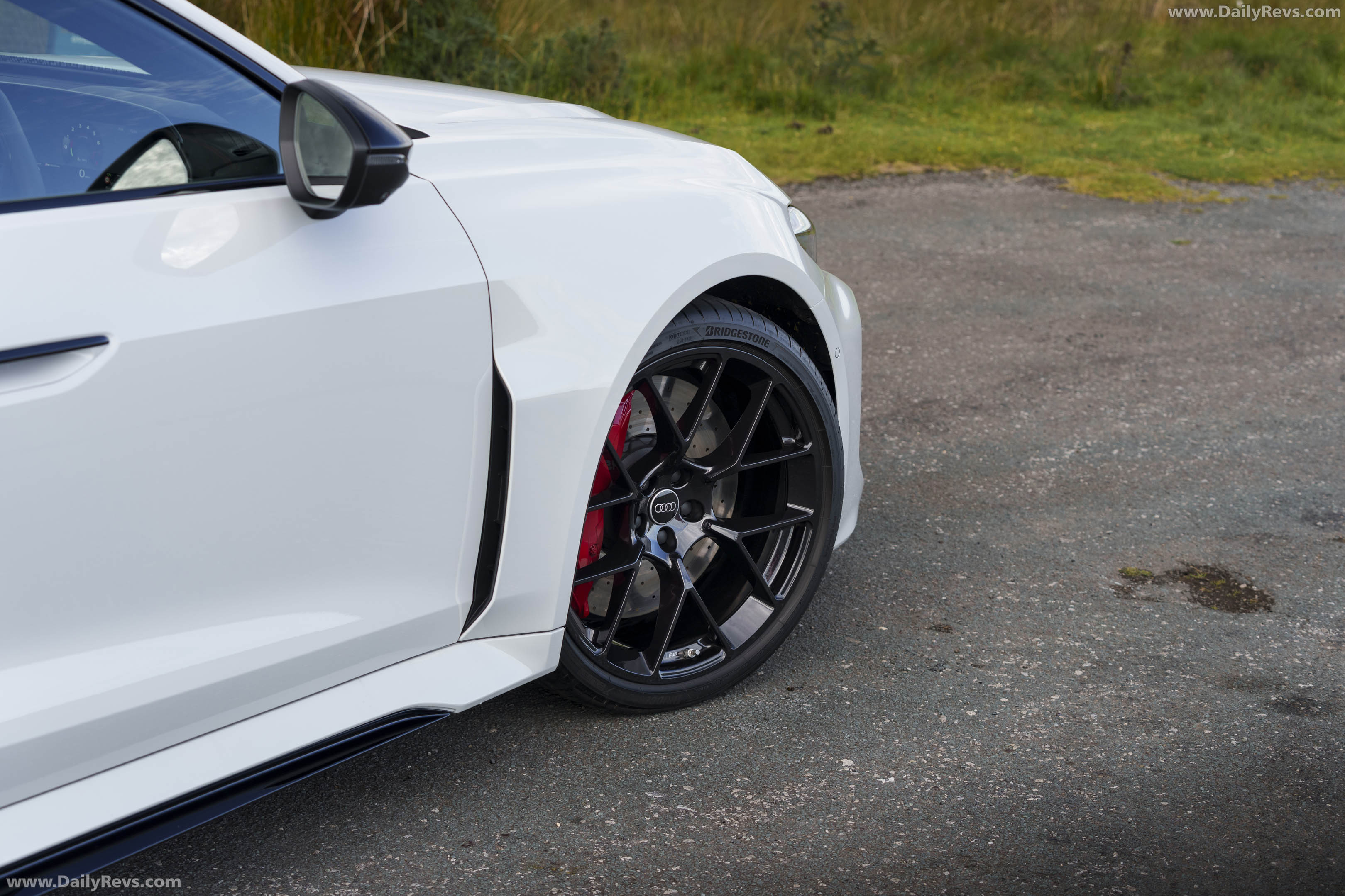 2027 Audi RS 5 Avant B10 UK Version Exterior