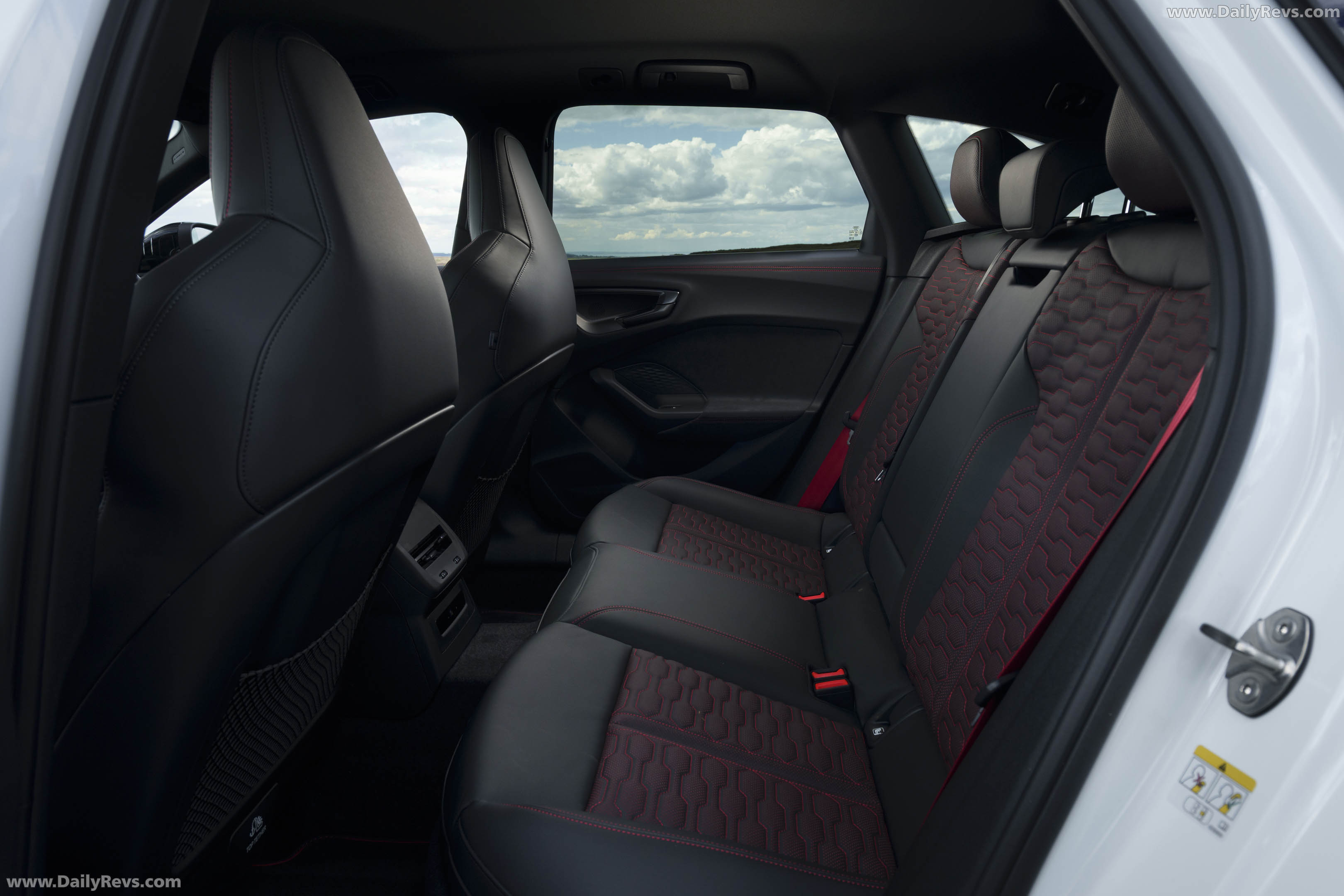 2027 Audi RS 5 Avant B10 UK Version Interior