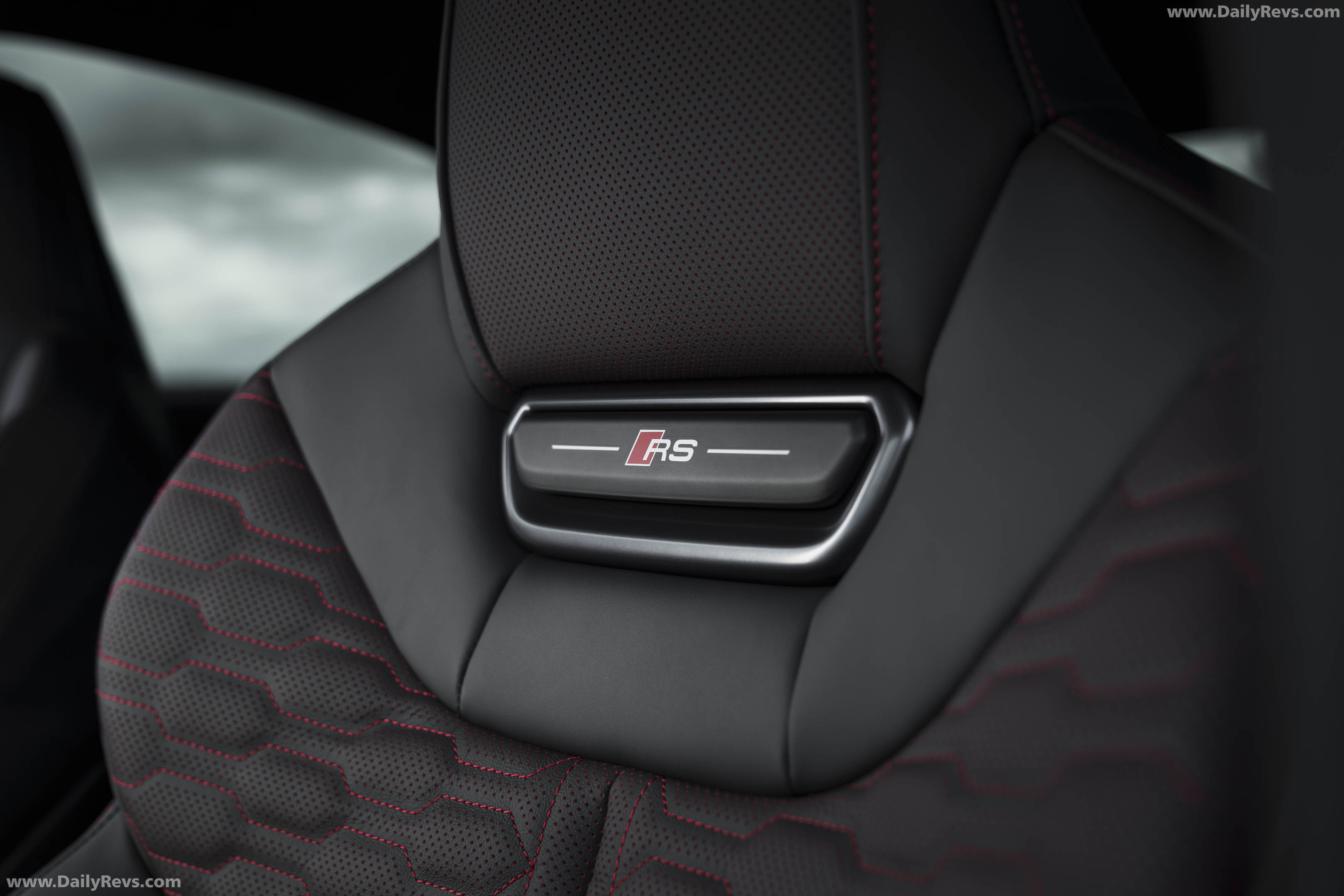 2027 Audi RS 5 Avant B10 UK Version Interior