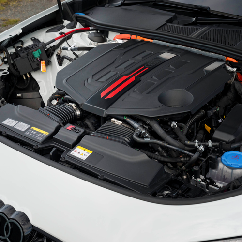 2027 Audi RS 5 Avant B10 UK Version Engine