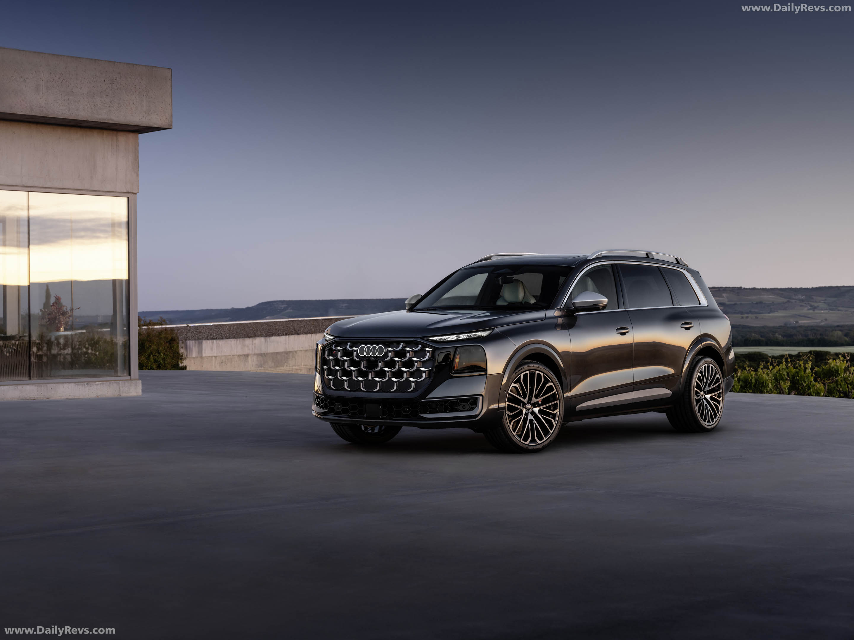 2027 Audi SQ9 Front View