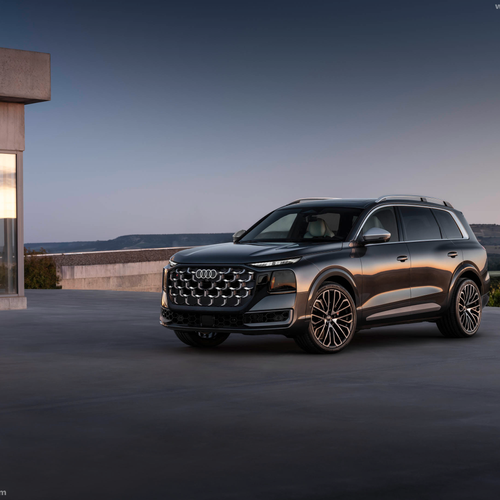 2027 Audi SQ9 Front View