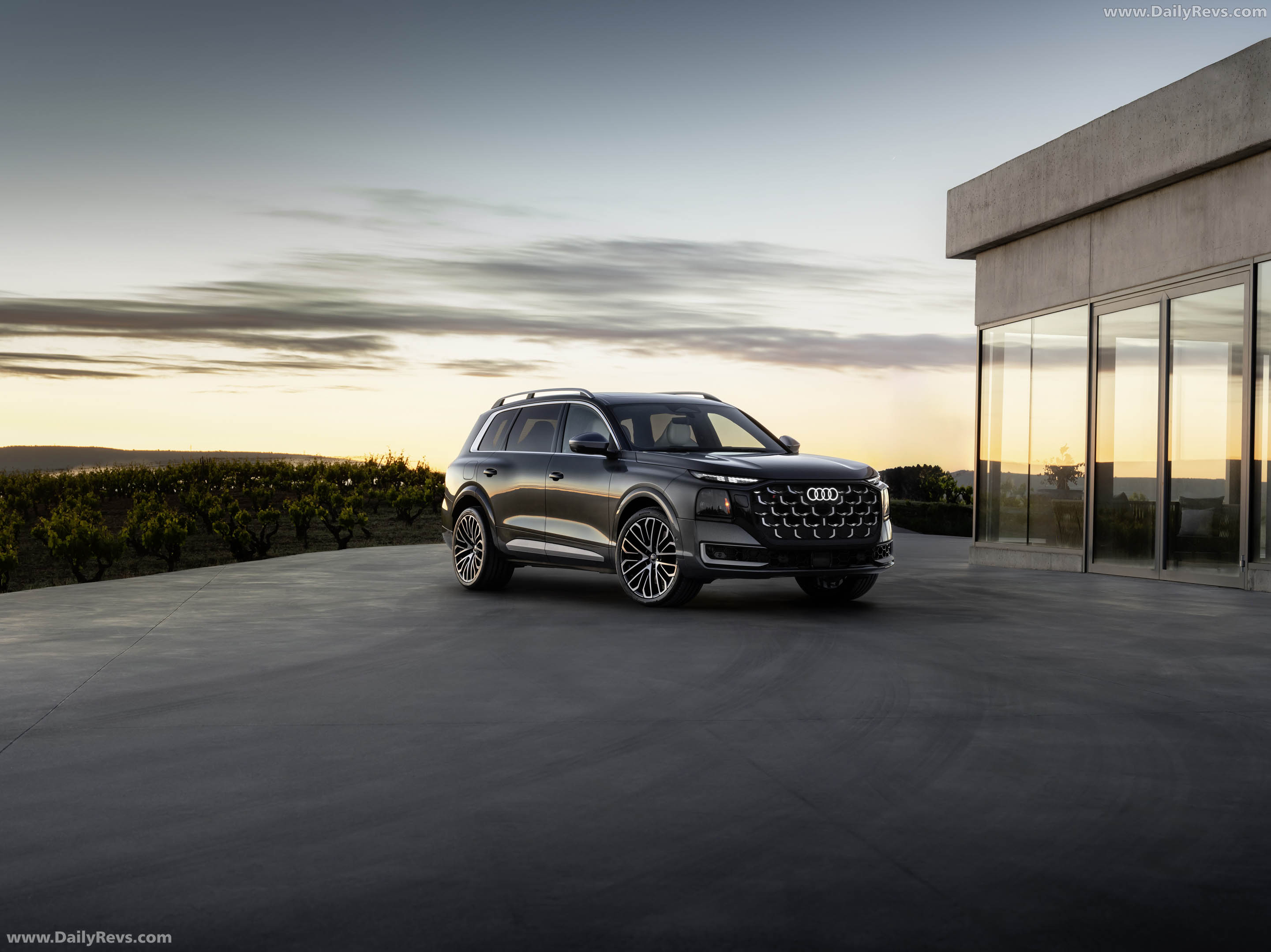 2027 Audi SQ9 Front View