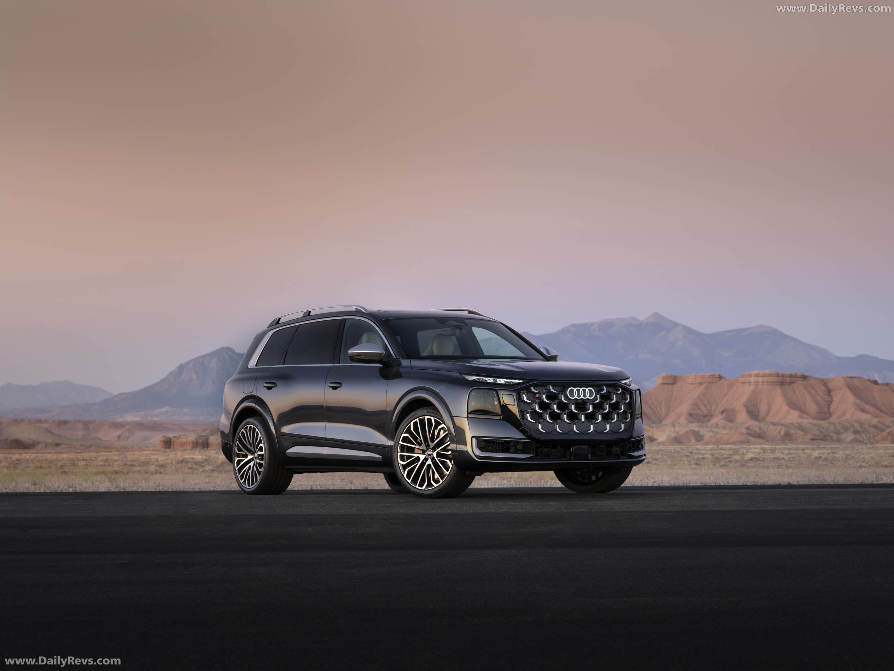2027 Audi SQ9 Front View