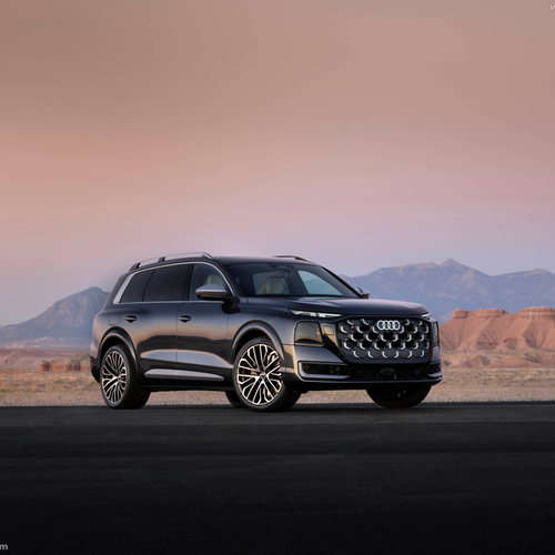 2027 Audi SQ9 Front View