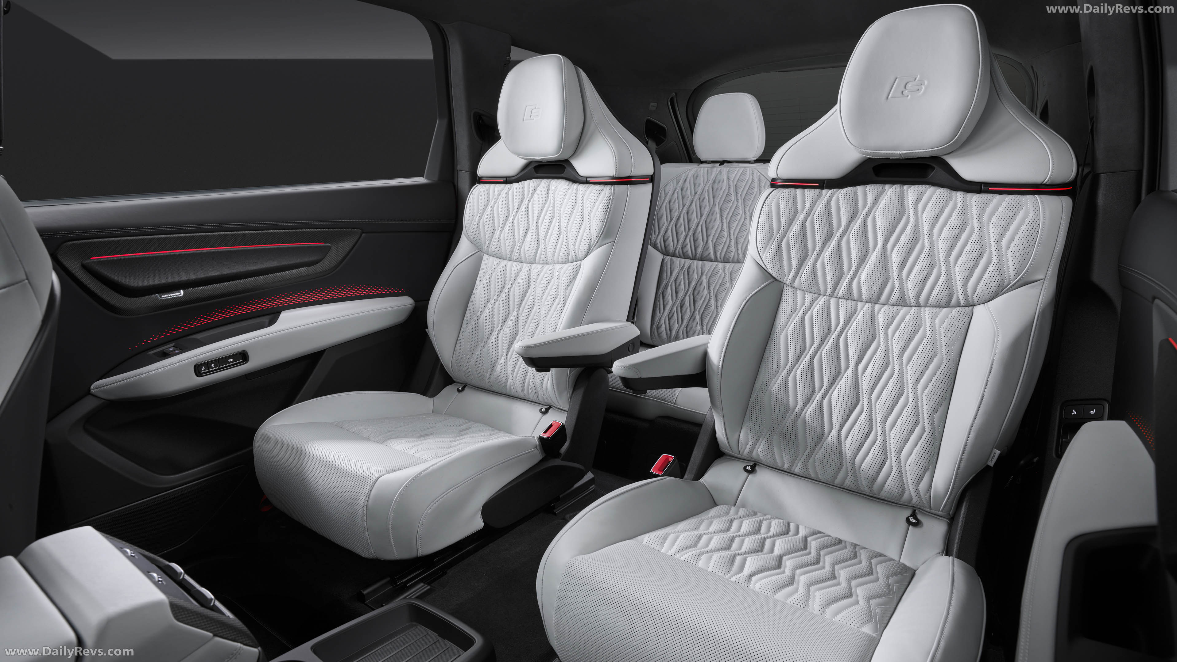 2027 Audi SQ9 Interior