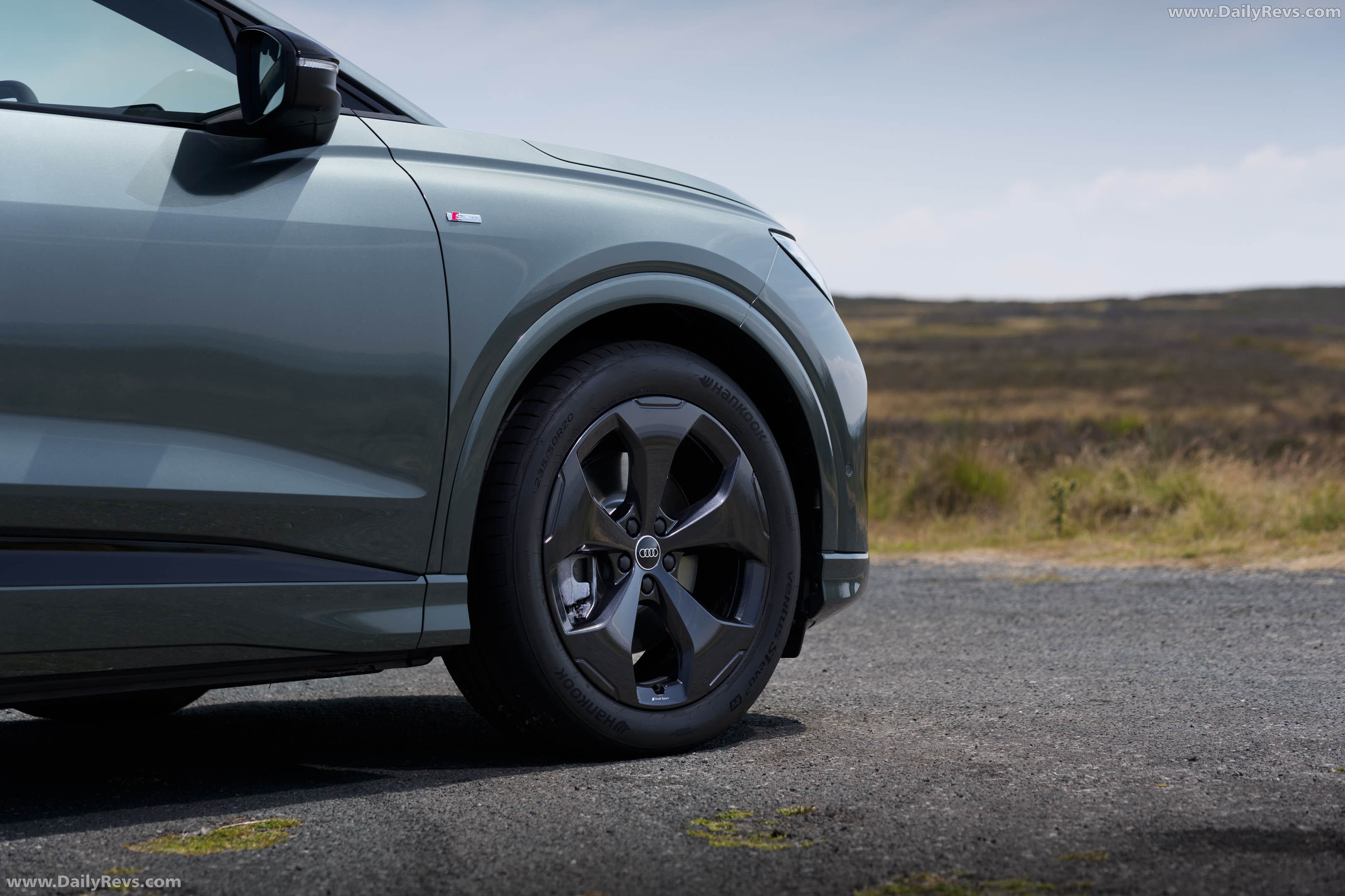 2027 Audi Q4 e-tron F4 UK Version Exterior