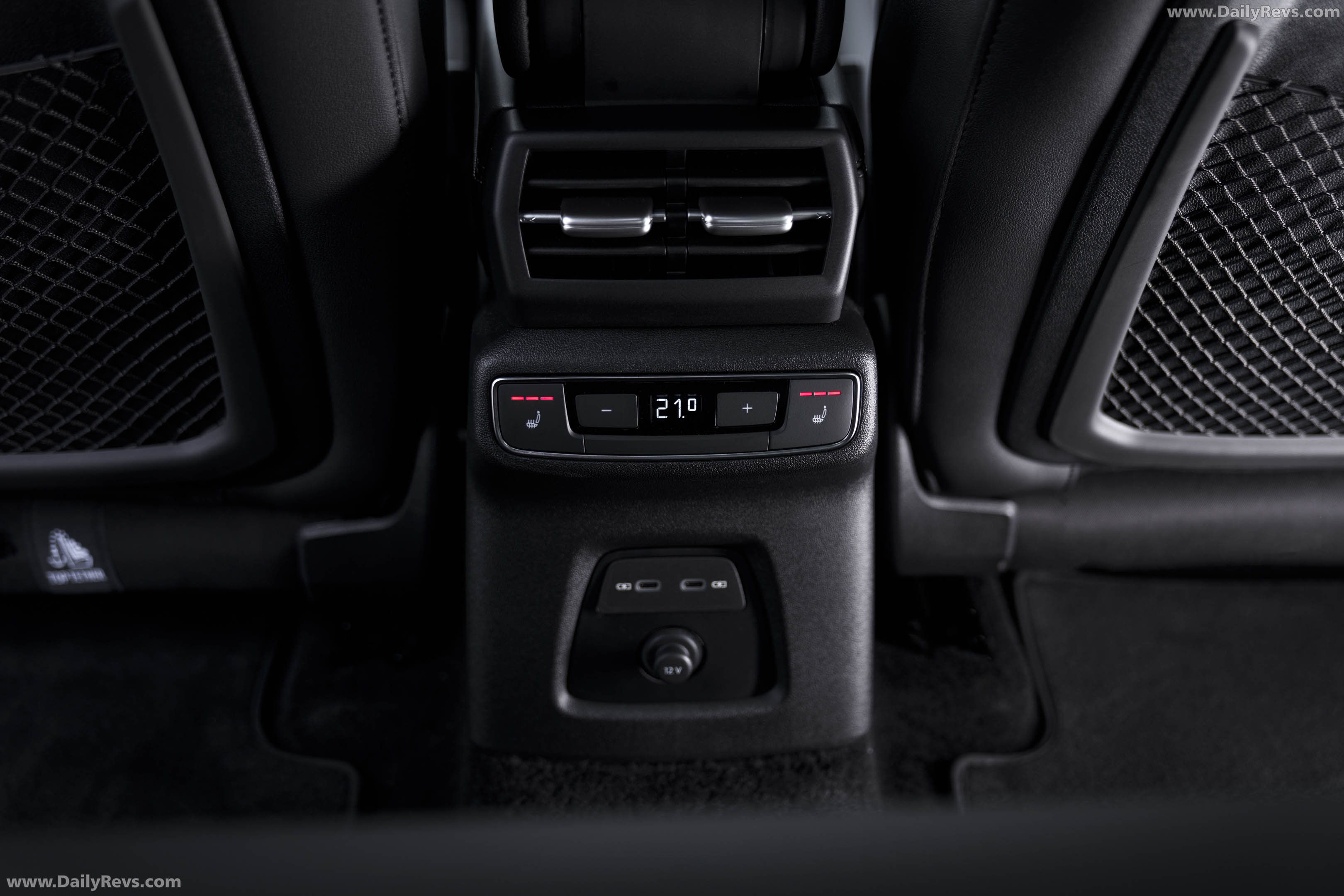 2027 Audi Q4 e-tron F4 UK Version Interior