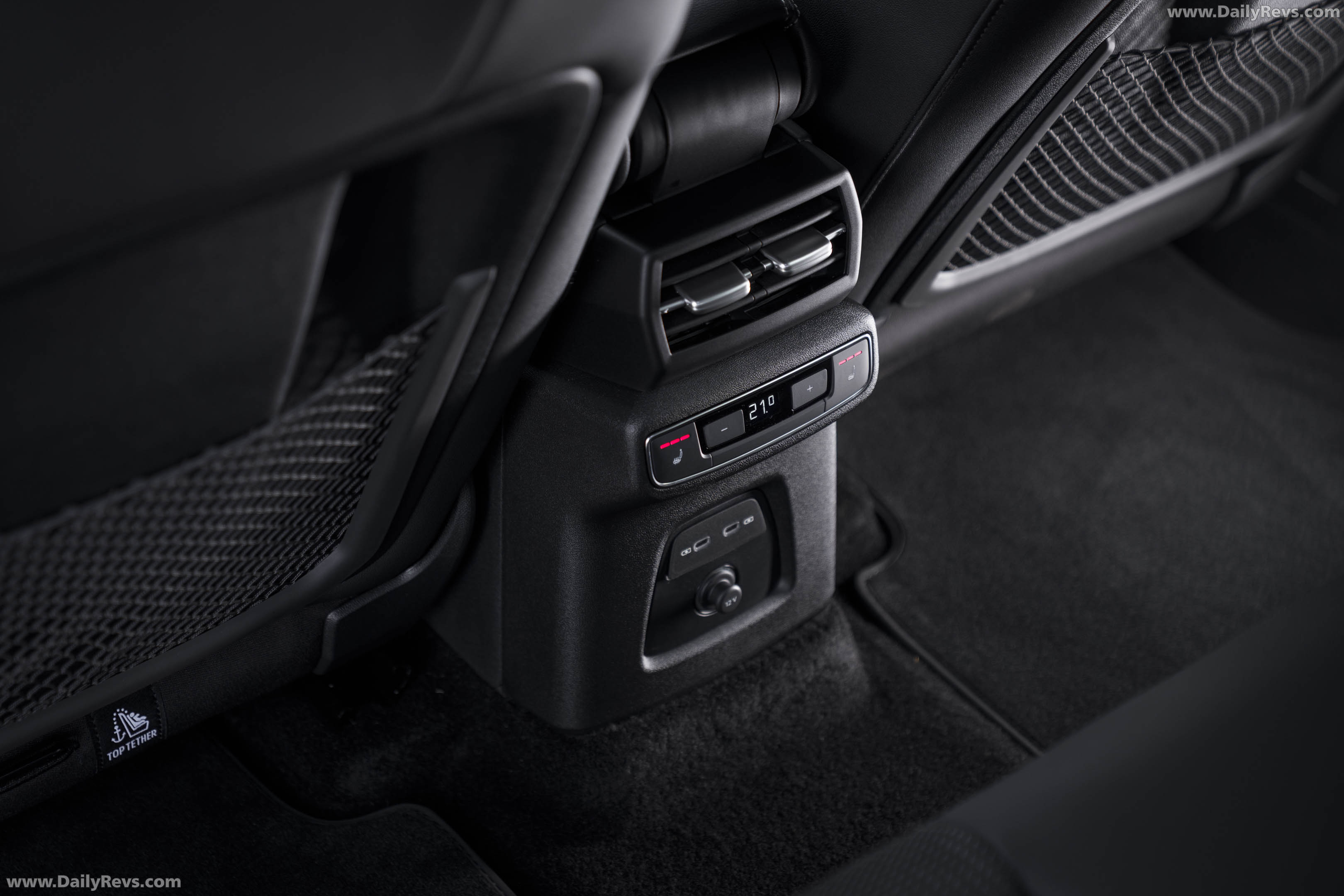 2027 Audi Q4 e-tron F4 UK Version Interior