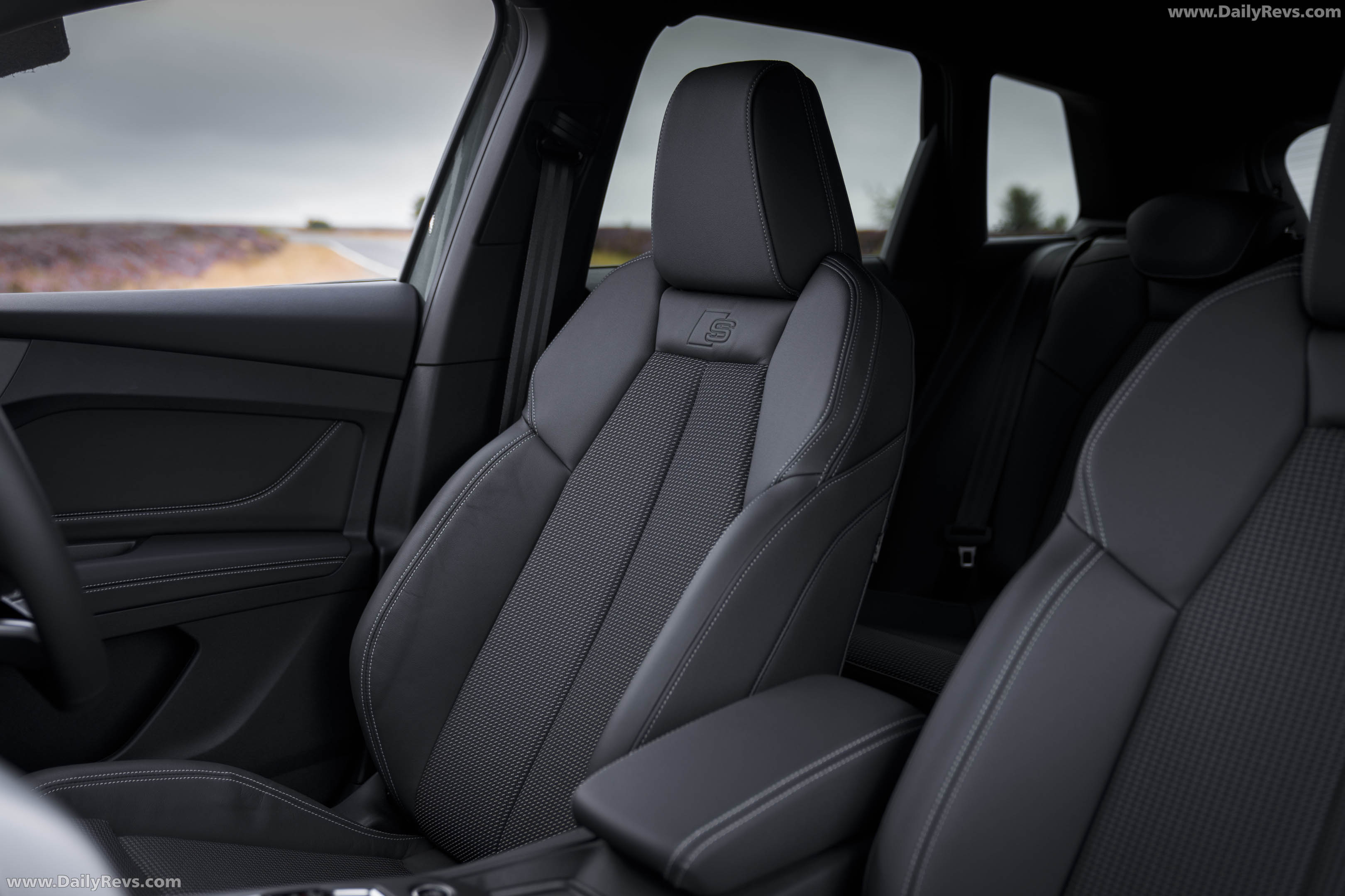 2027 Audi Q4 e-tron F4 UK Version Interior