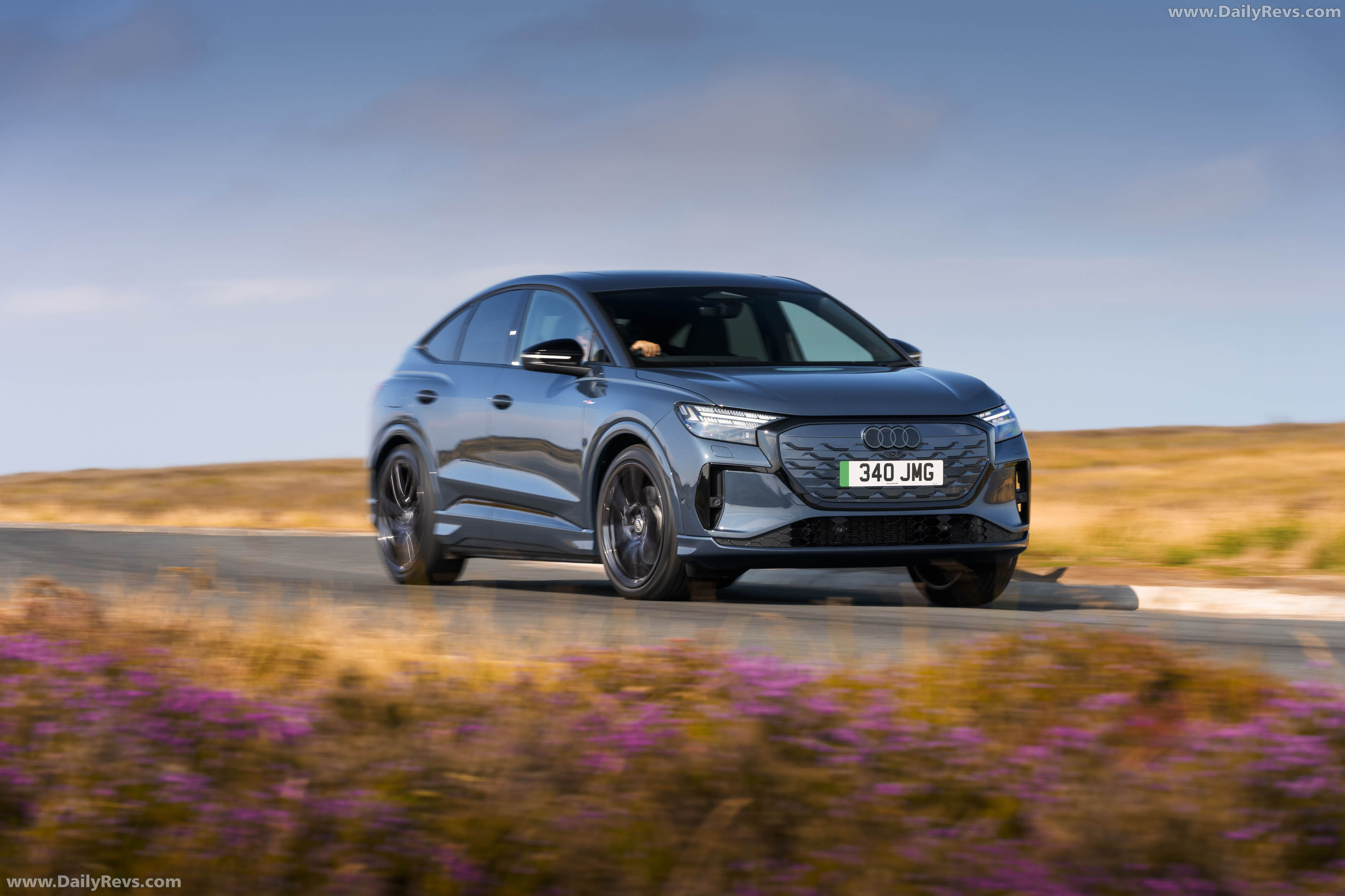 2027 Audi Q4 e-tron Sportback F4 UK Version Front View