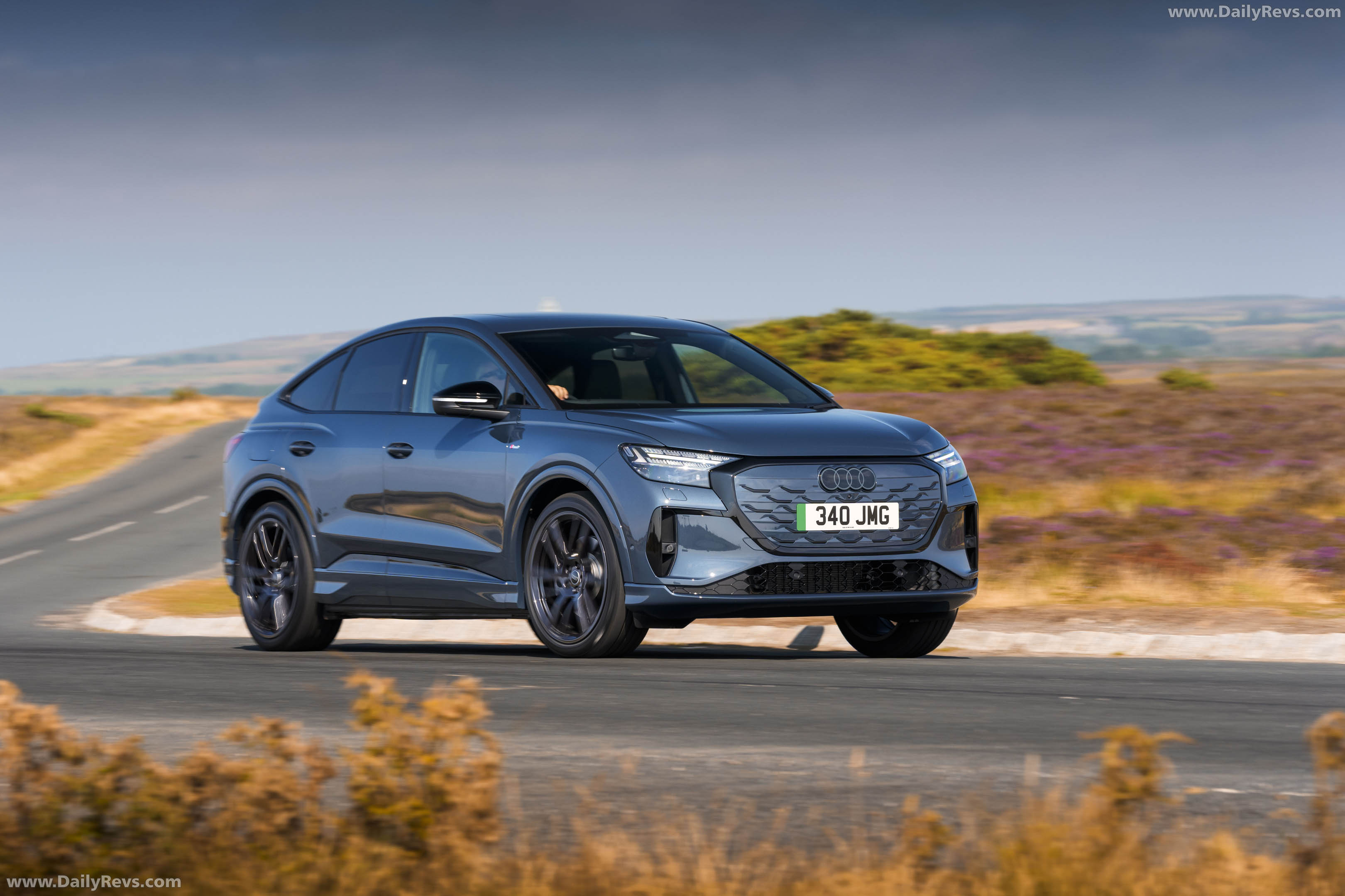 2027 Audi Q4 e-tron Sportback F4 UK Version Front View
