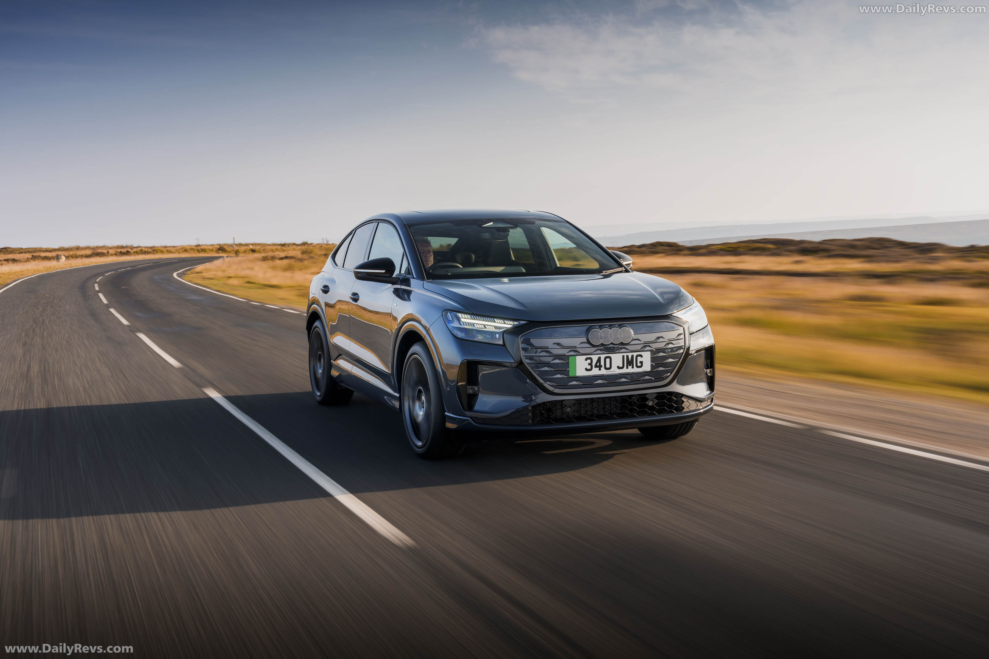 2027 Audi Q4 e-tron Sportback F4 UK Version Front View