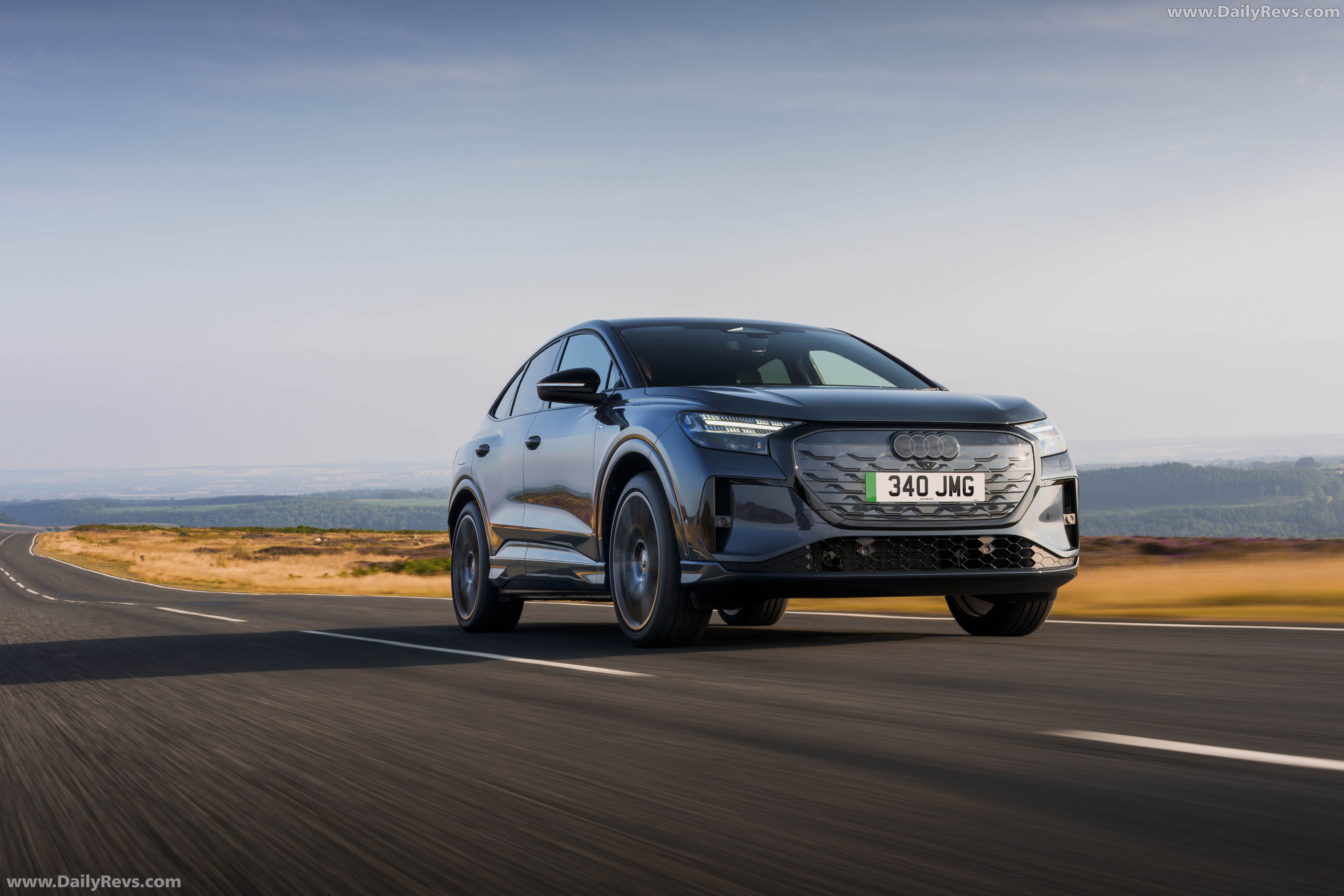 2027 Audi Q4 e-tron Sportback F4 UK Version Front View