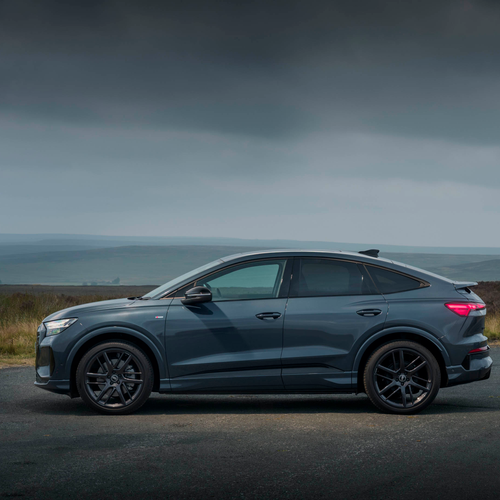 2027 Audi Q4 e-tron Sportback F4 UK Version Side View