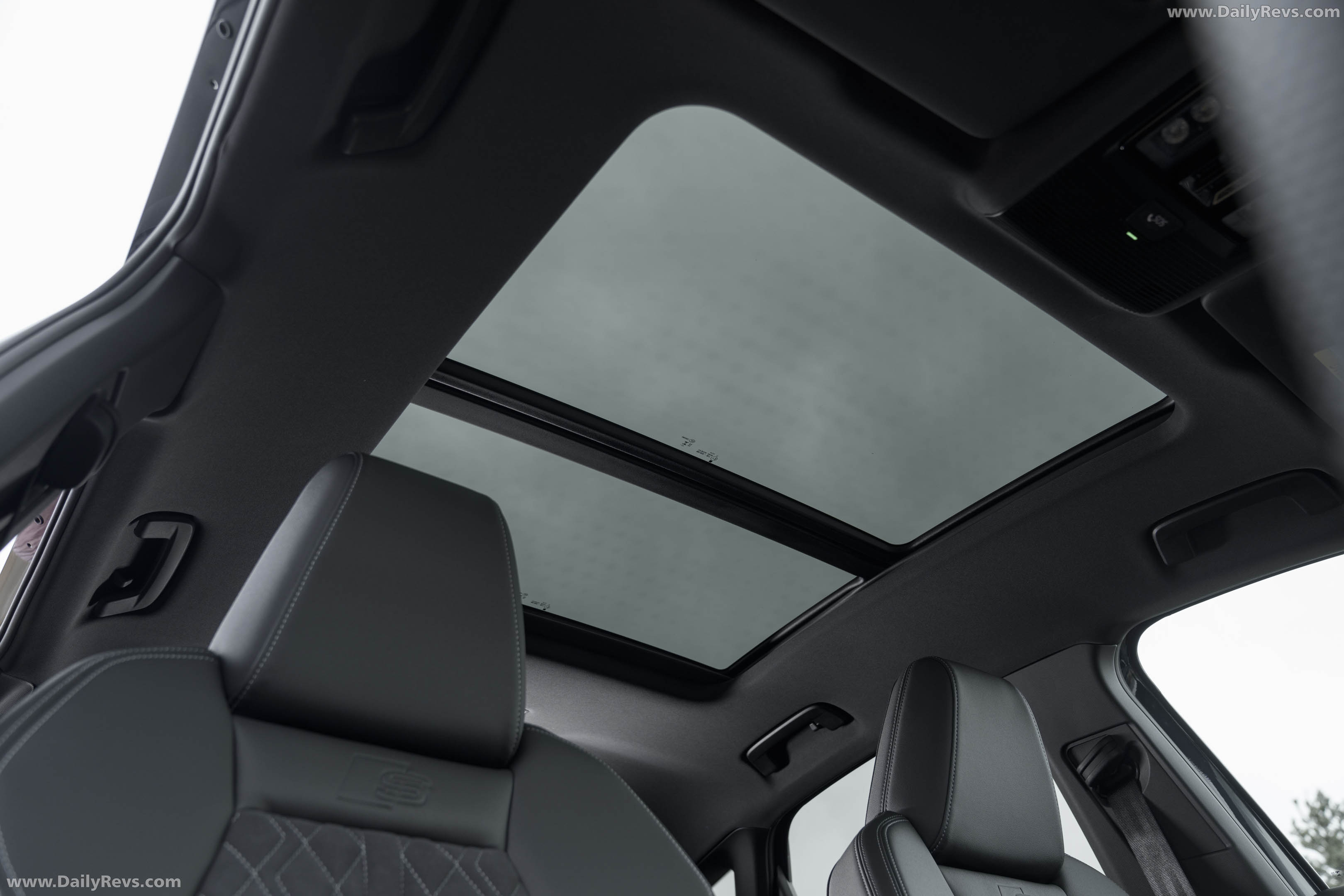 2027 Audi Q4 e-tron Sportback F4 UK Version Interior