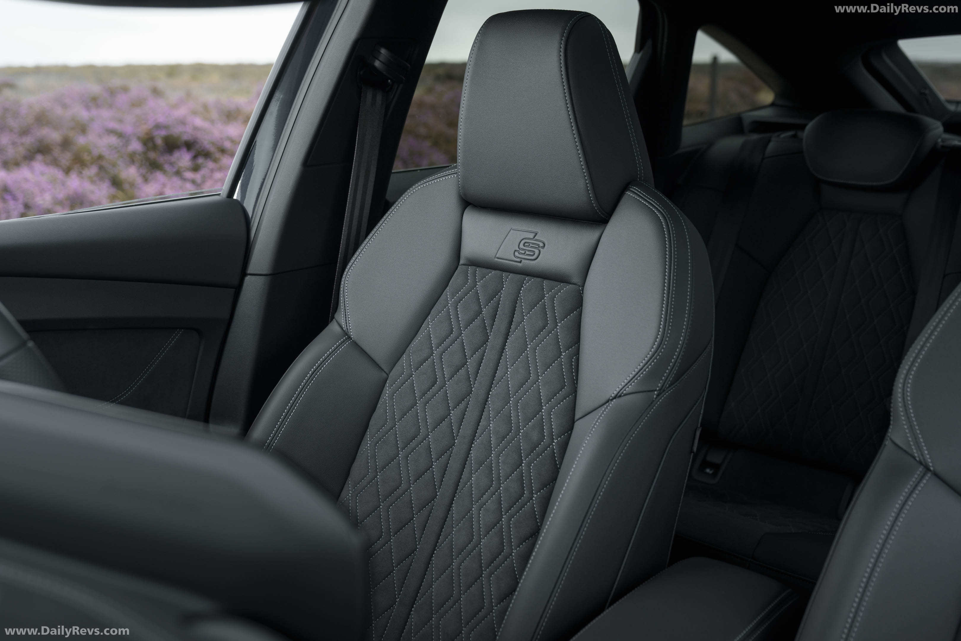 2027 Audi Q4 e-tron Sportback F4 UK Version Interior