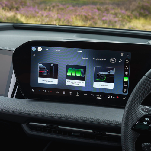 2027 Audi Q4 e-tron Sportback F4 UK Version Interior