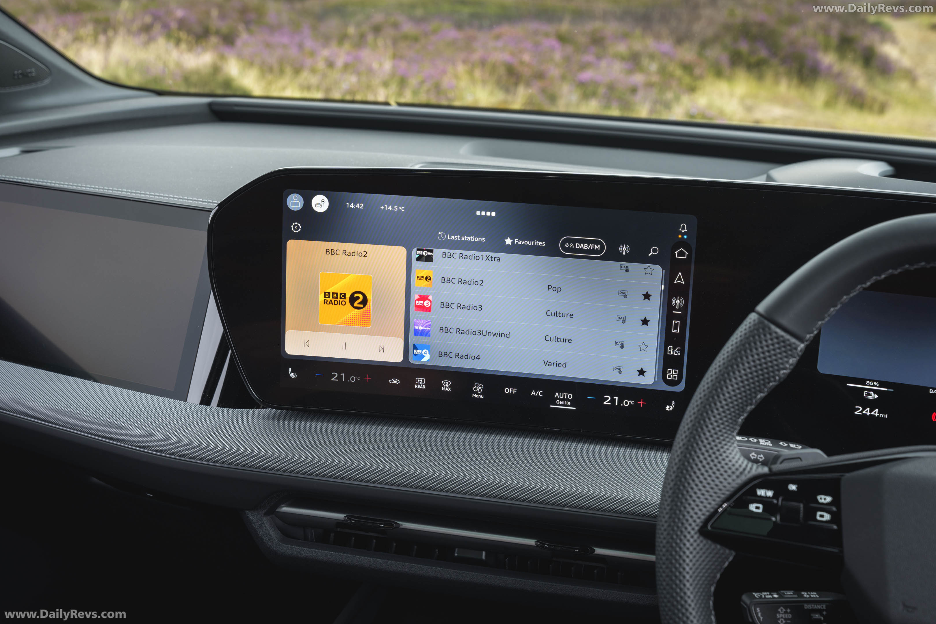2027 Audi Q4 e-tron Sportback F4 UK Version Interior