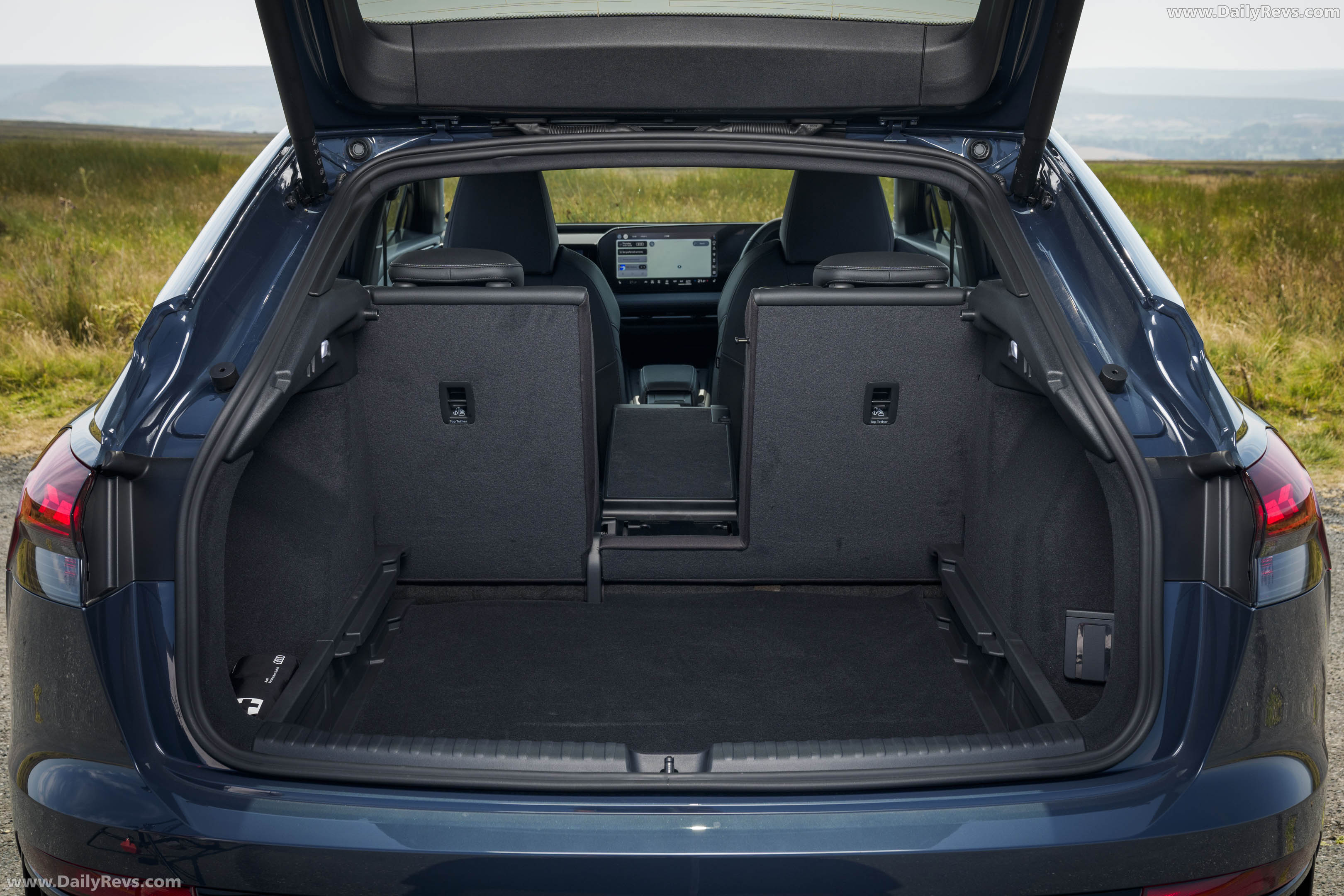 2027 Audi Q4 e-tron Sportback F4 UK Version Interior