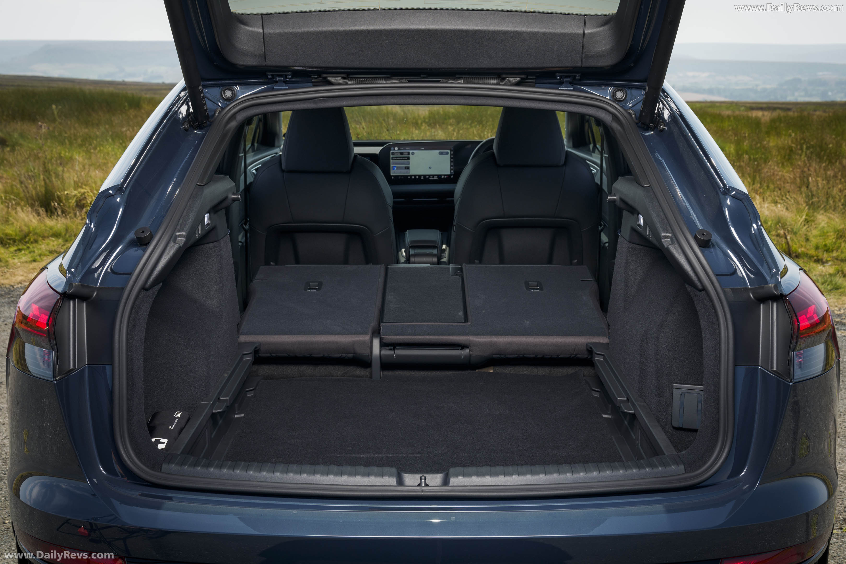 2027 Audi Q4 e-tron Sportback F4 UK Version Interior