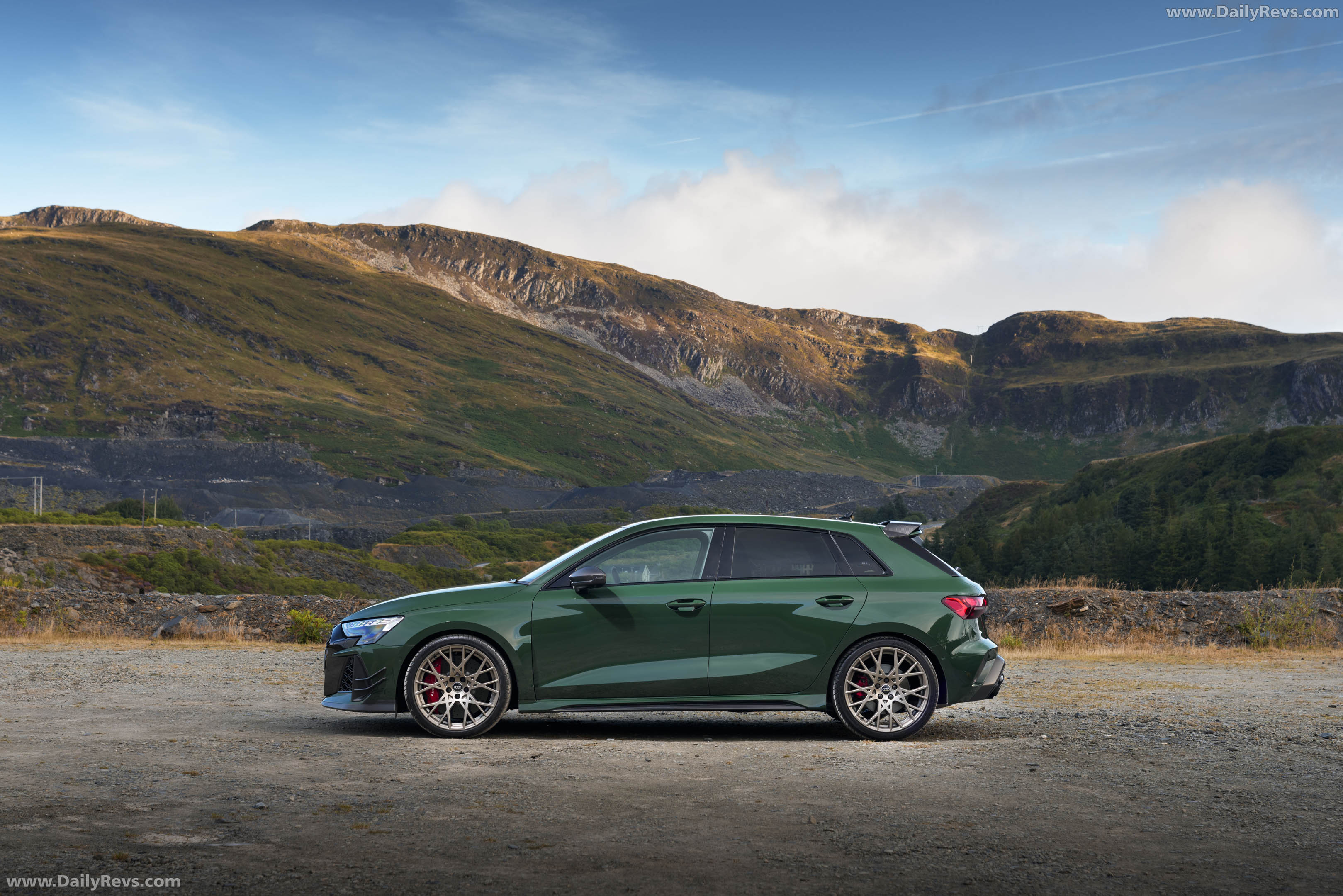2027 Audi RS 3 Sportback Competition Limited 8Y UK Version Side View