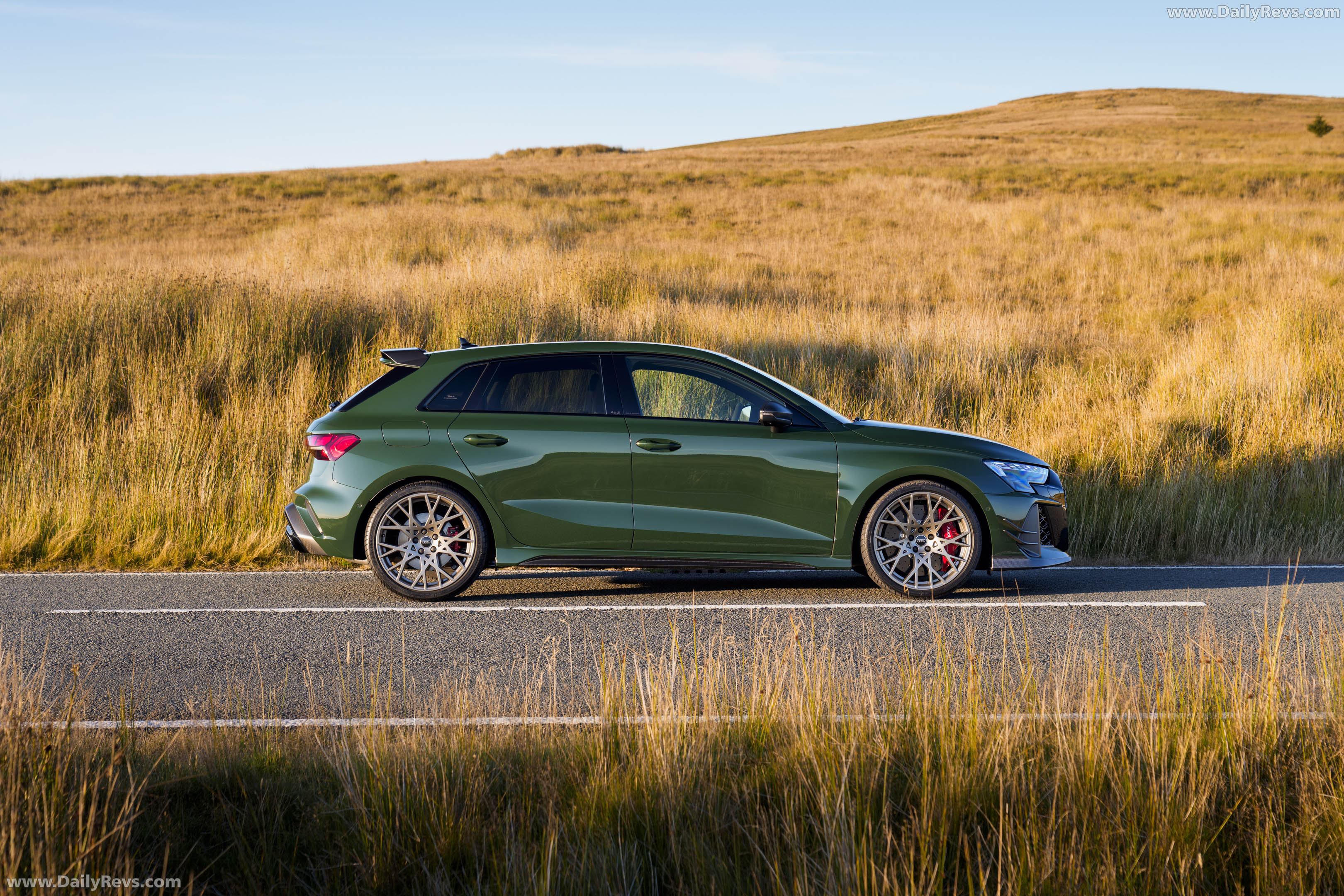 2027 Audi RS 3 Sportback Competition Limited 8Y UK Version Side View