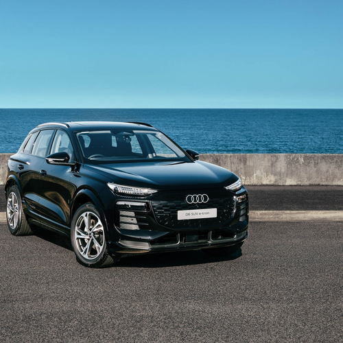 2026 Audi Q6 e-tron Sport Edition AU516 Front View