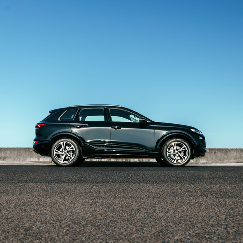 2026 Audi Q6 e-tron Sport Edition AU516 Side View