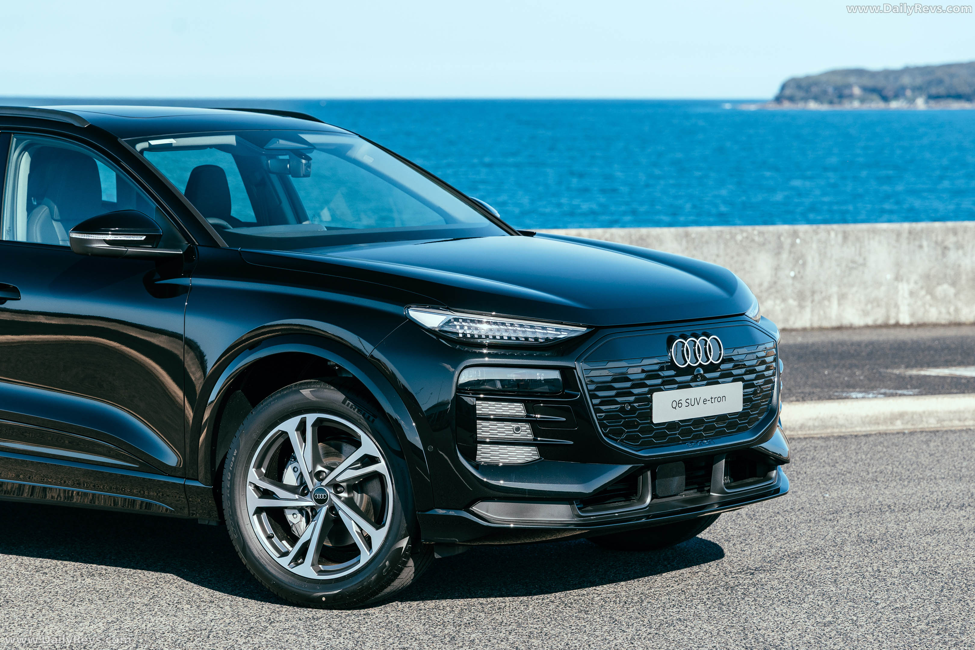 2026 Audi Q6 e-tron Sport Edition AU516 Exterior