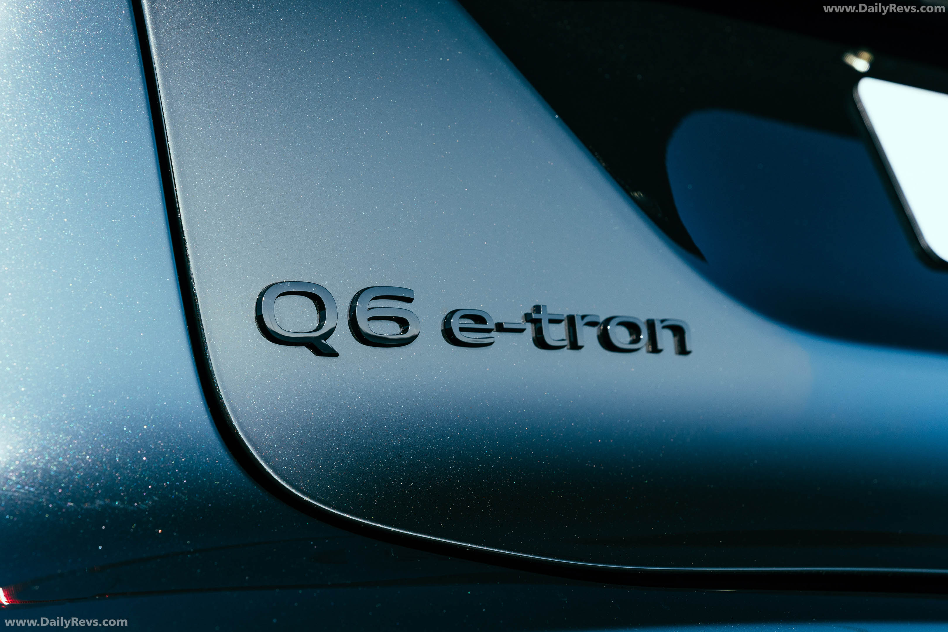 2026 Audi Q6 e-tron Sport Edition AU516 Exterior