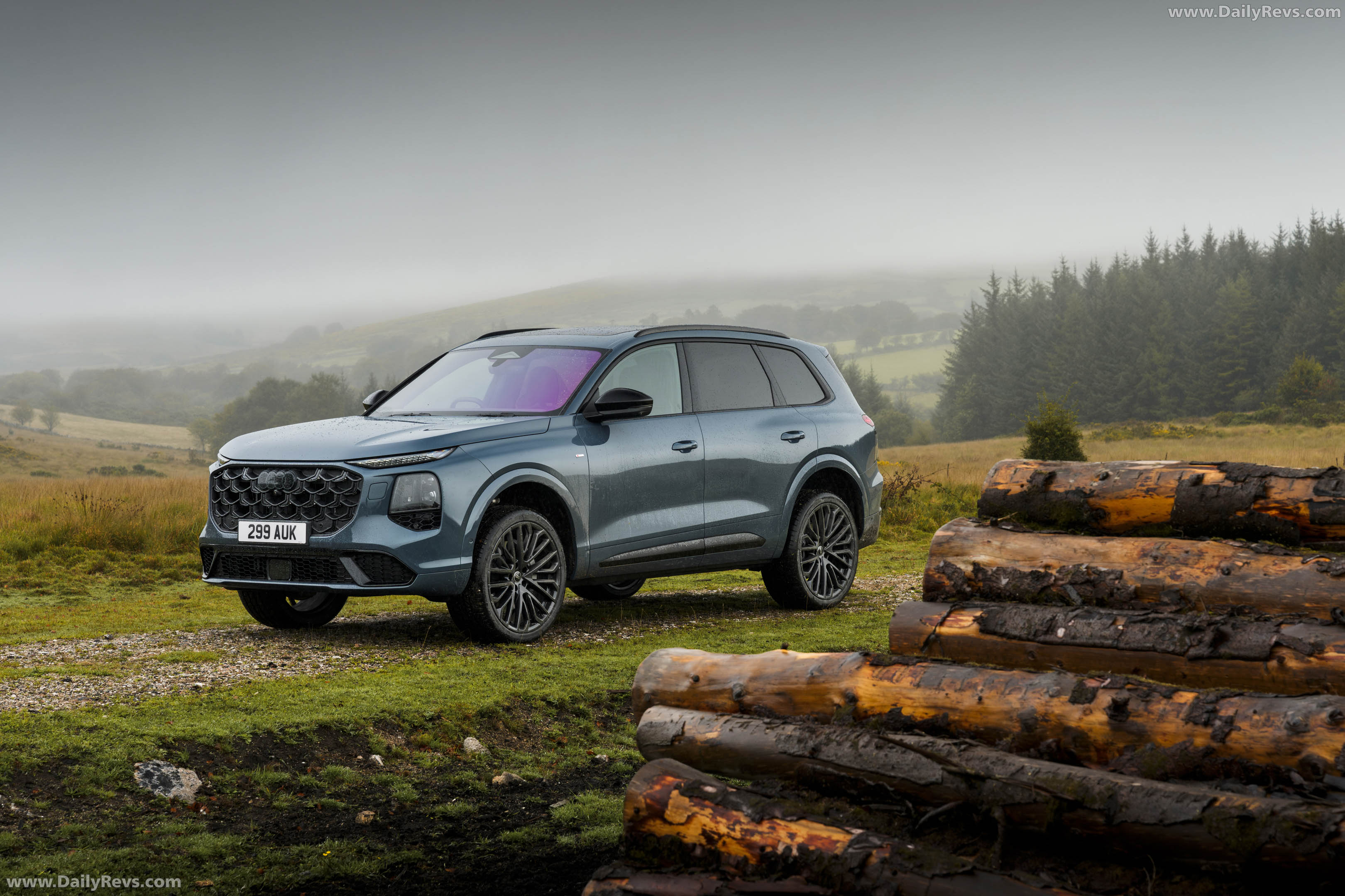 2027 Audi Q7 4M UK Version Front View