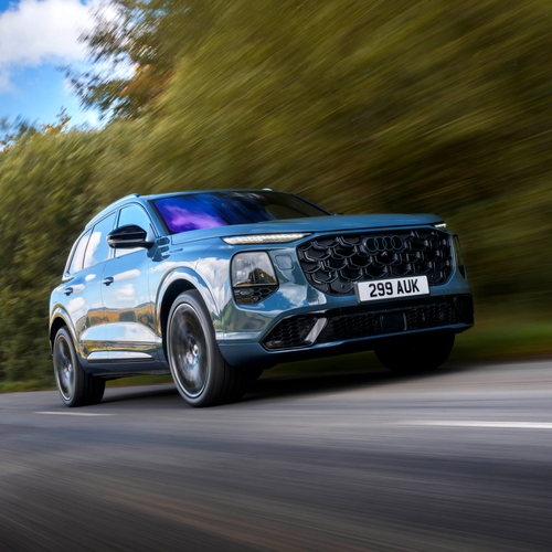 2027 Audi Q7 4M UK Version Front View