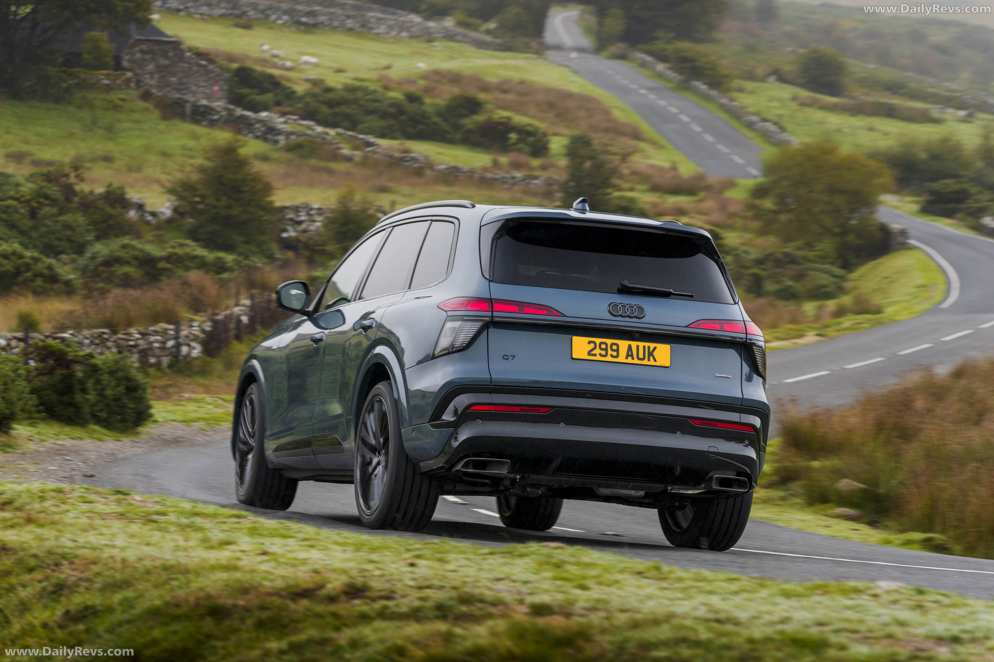 2027 Audi Q7 4M UK Version Rear View