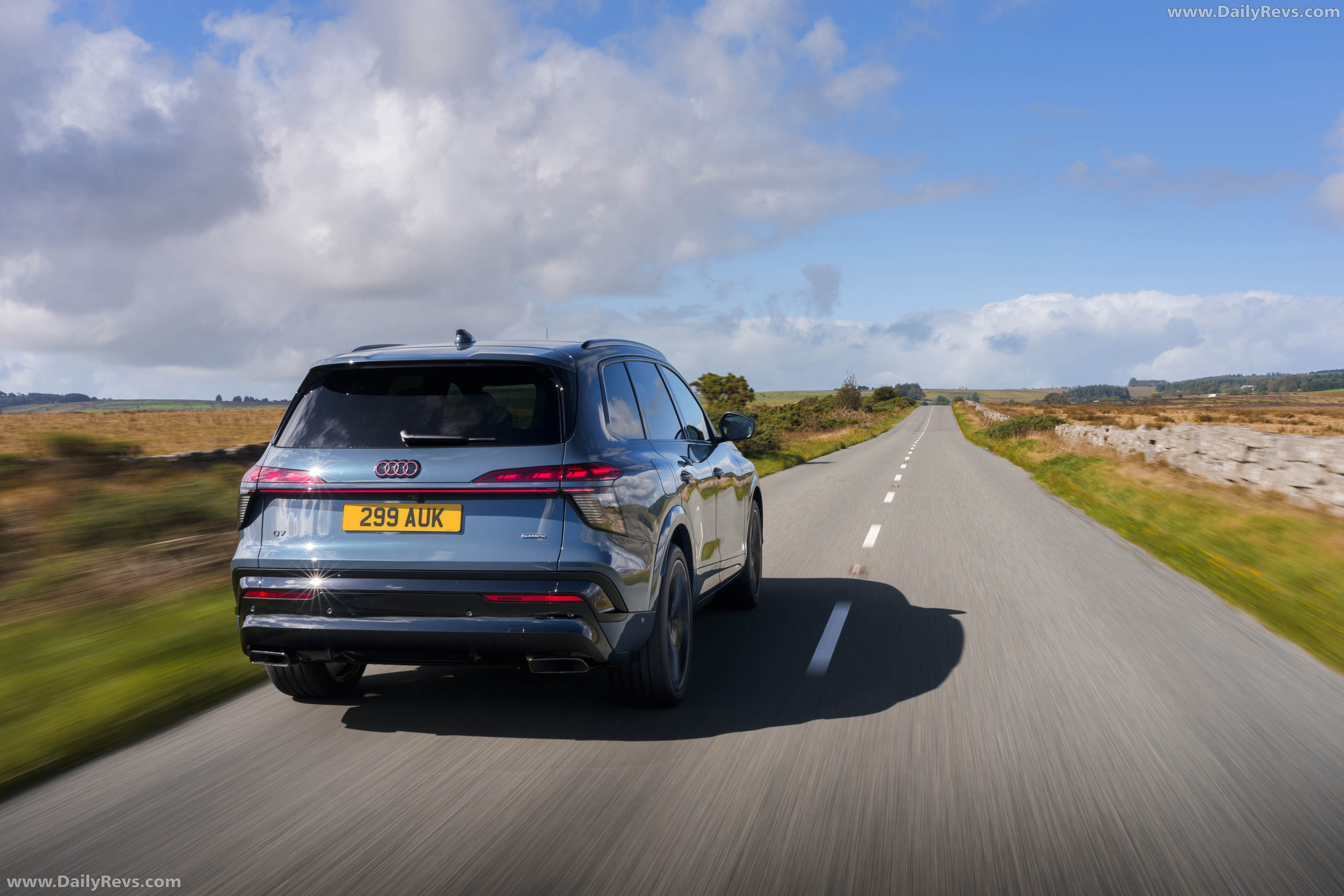 2027 Audi Q7 4M UK Version Rear View