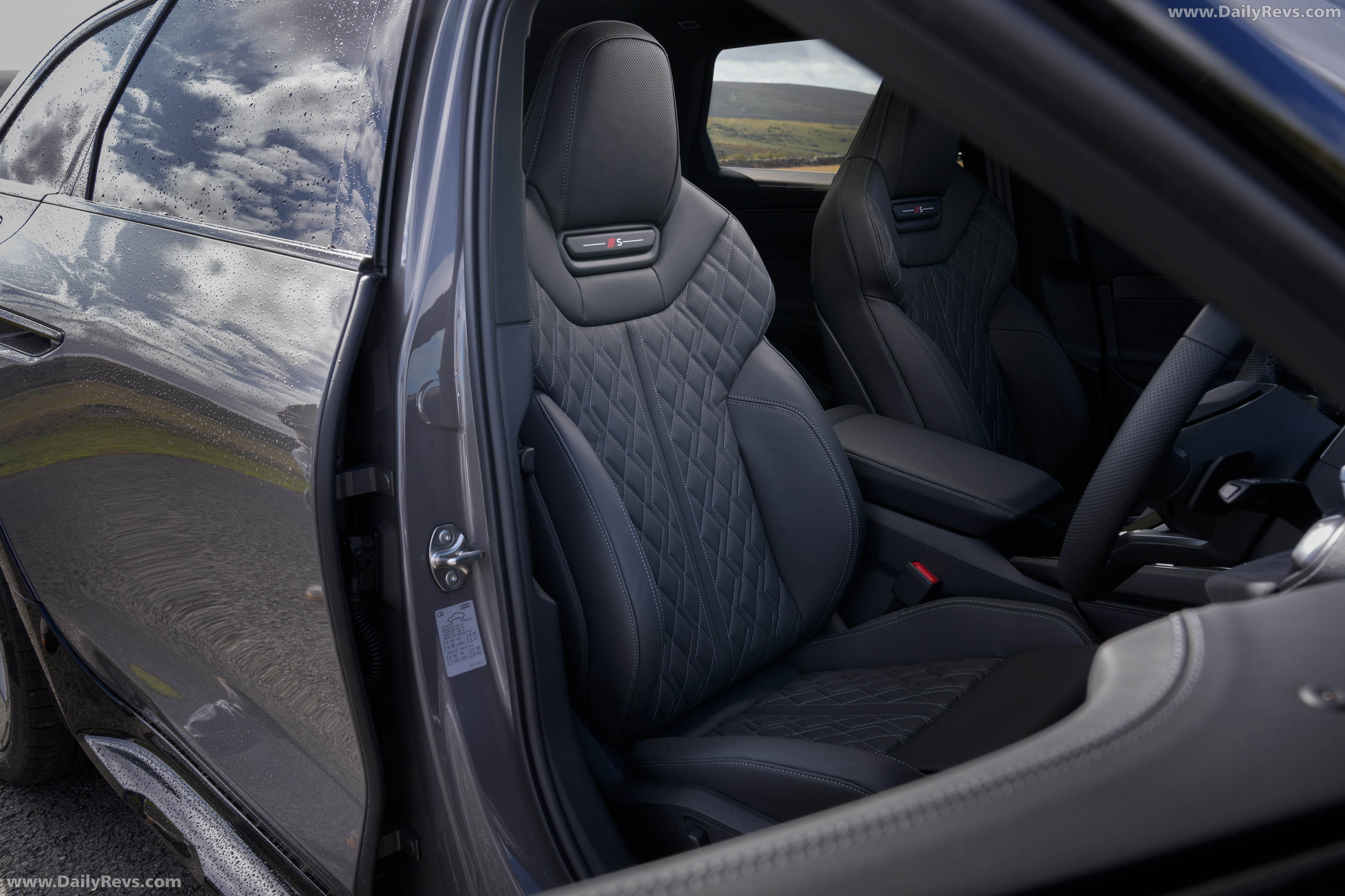 2027 Audi Q7 4M UK Version Interior