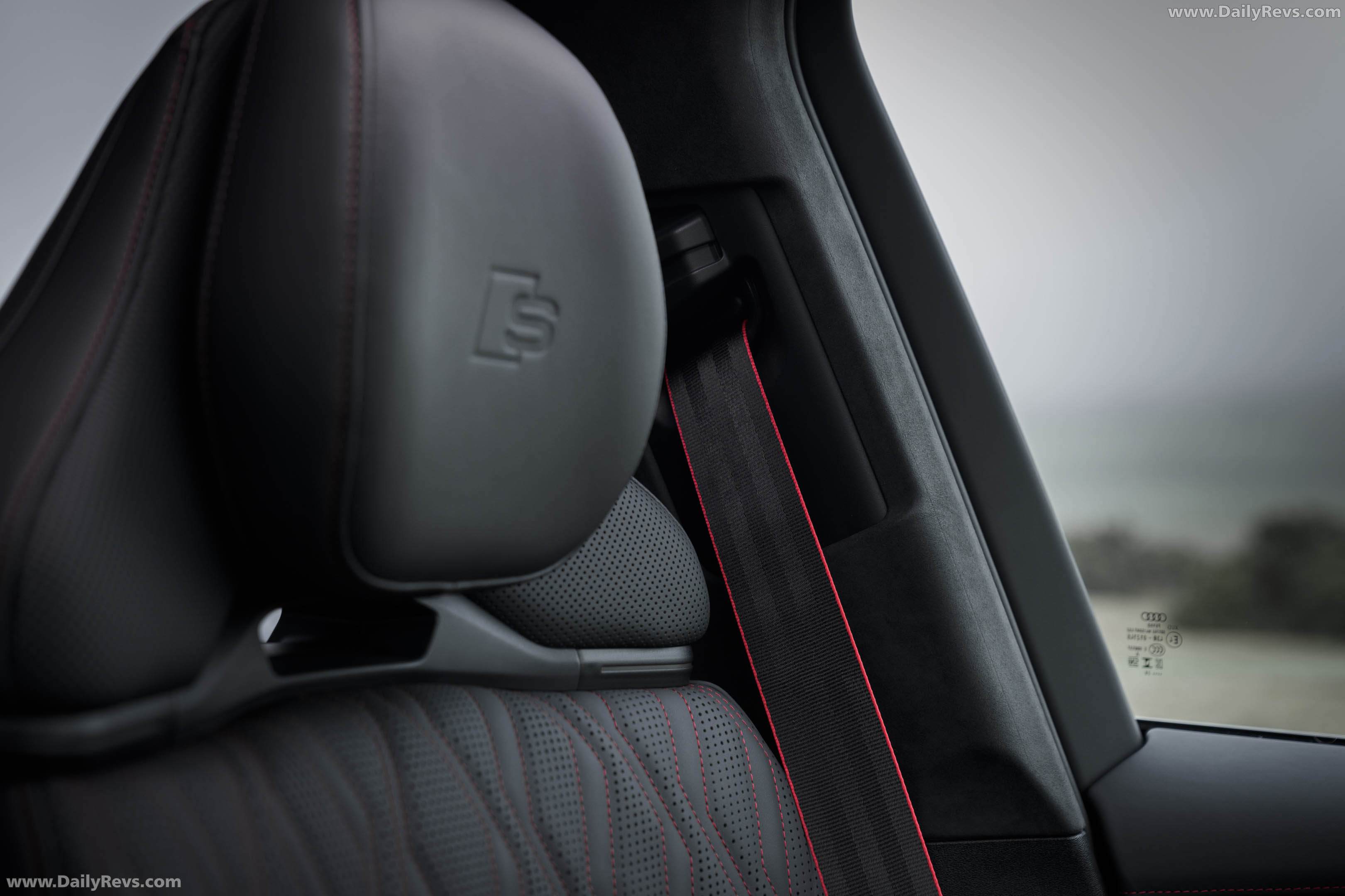 2027 Audi Q7 4M UK Version Interior