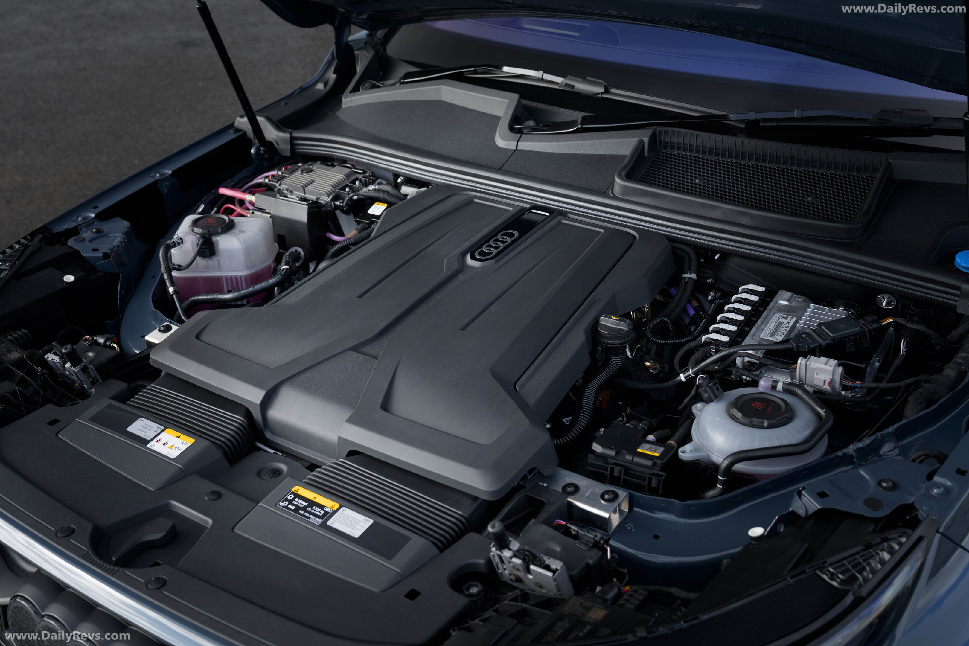 2027 Audi Q7 4M UK Version Engine