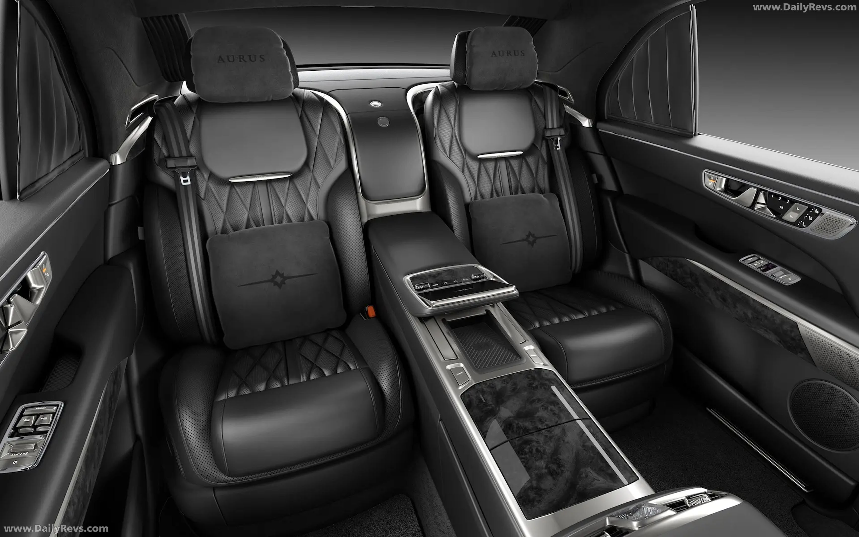 2026 Aurus Senat 900 Interior