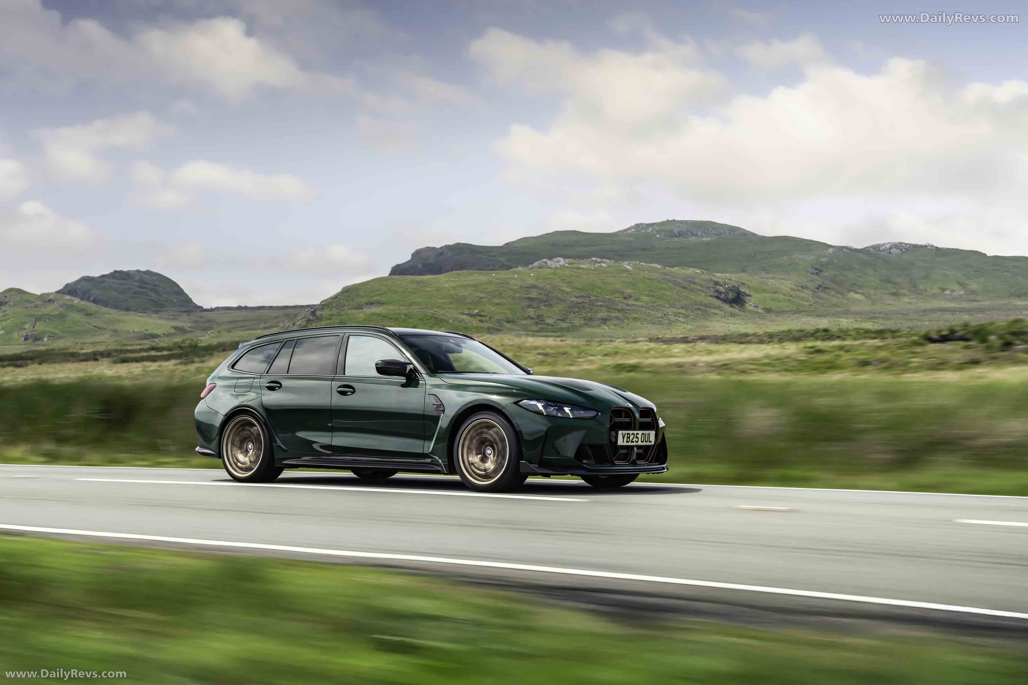 2025 BMW M3 CS Touring G81 UK Version Front View