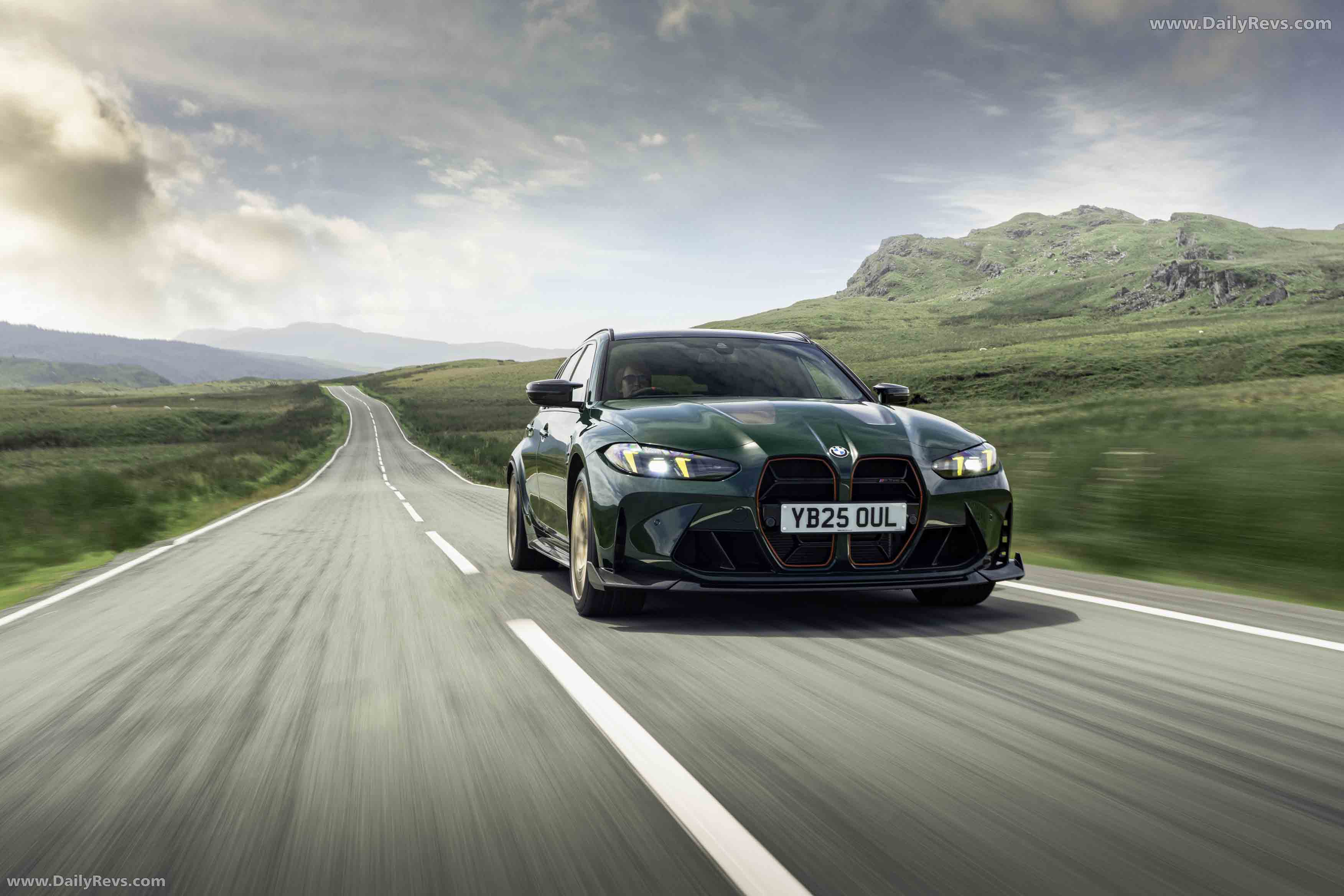 2025 BMW M3 CS Touring G81 UK Version Front View