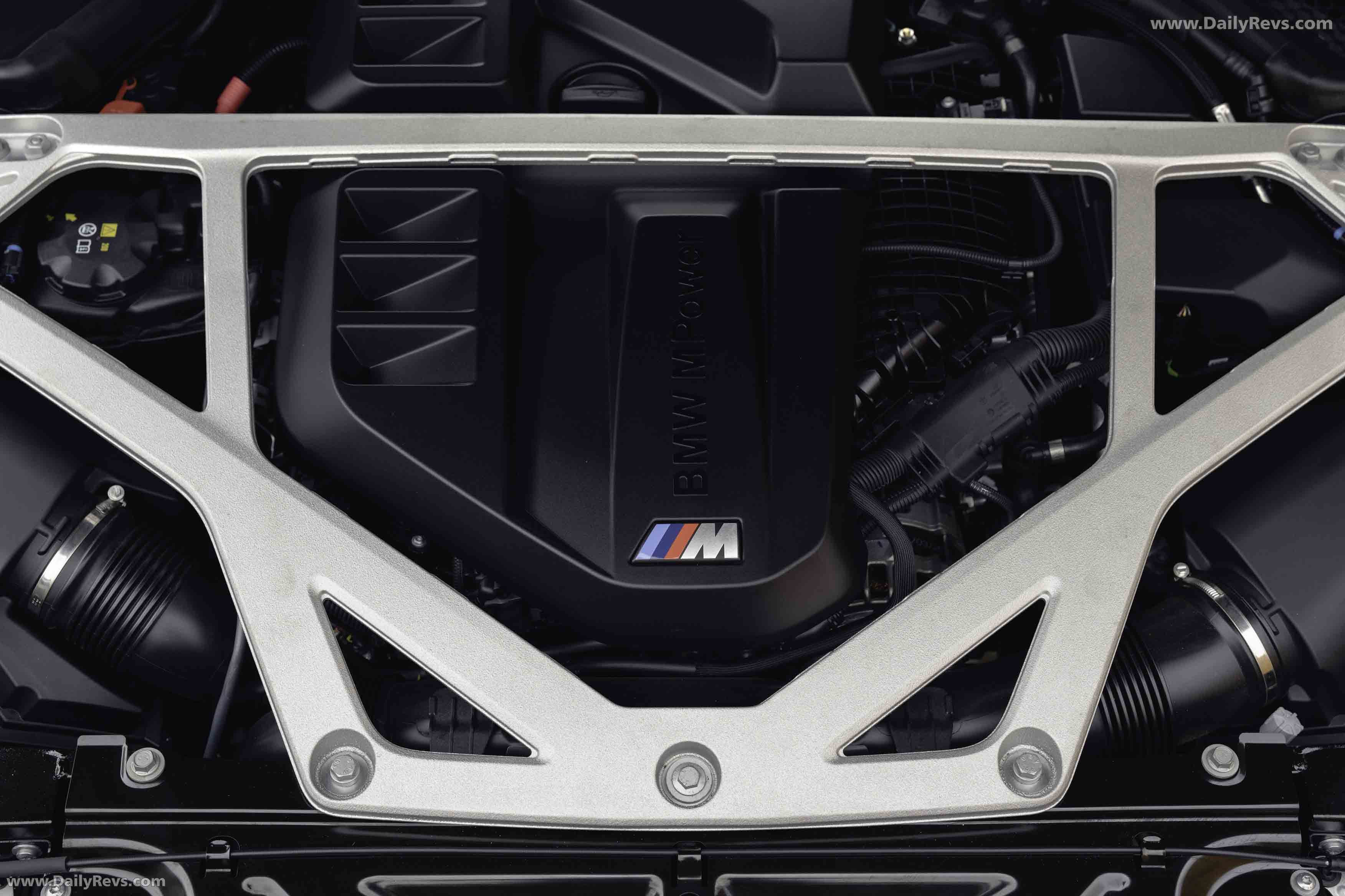 2025 BMW M3 CS Touring G81 UK Version Engine