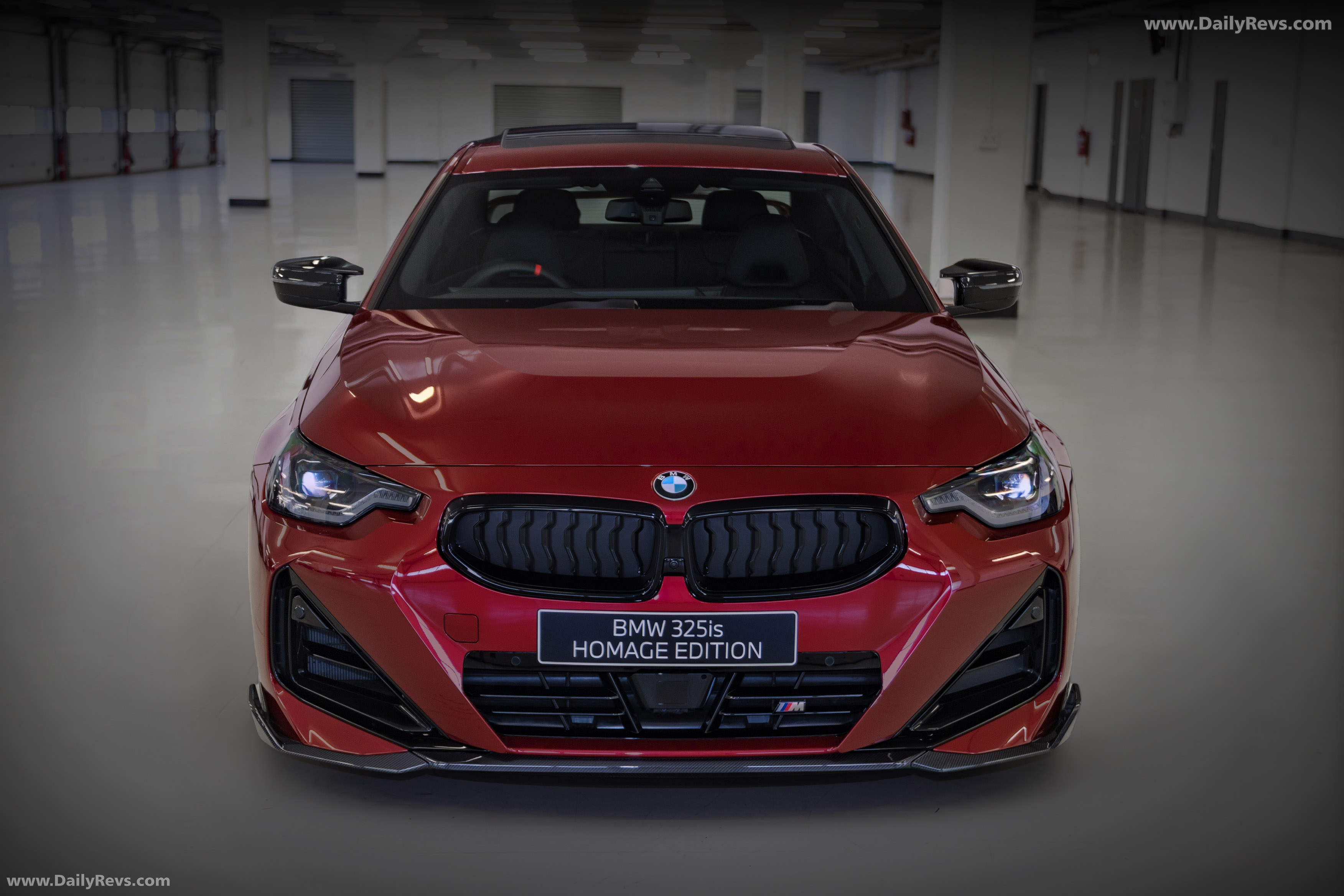 2026 BMW 325iS Homage Edition G20 Front View