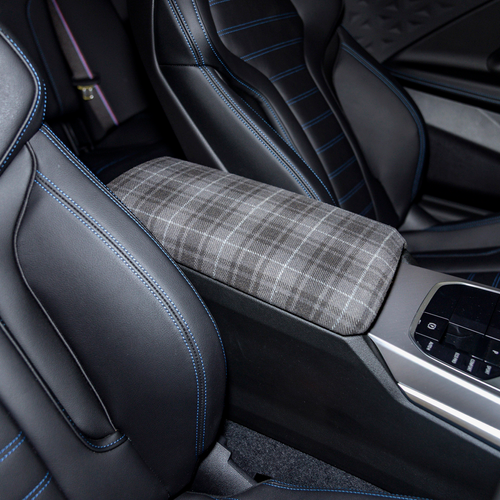 2026 BMW 325iS Homage Edition G20 Interior