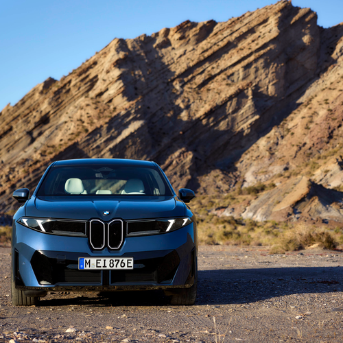 2026 BMW iX3 50 xDrive NA5 Front View