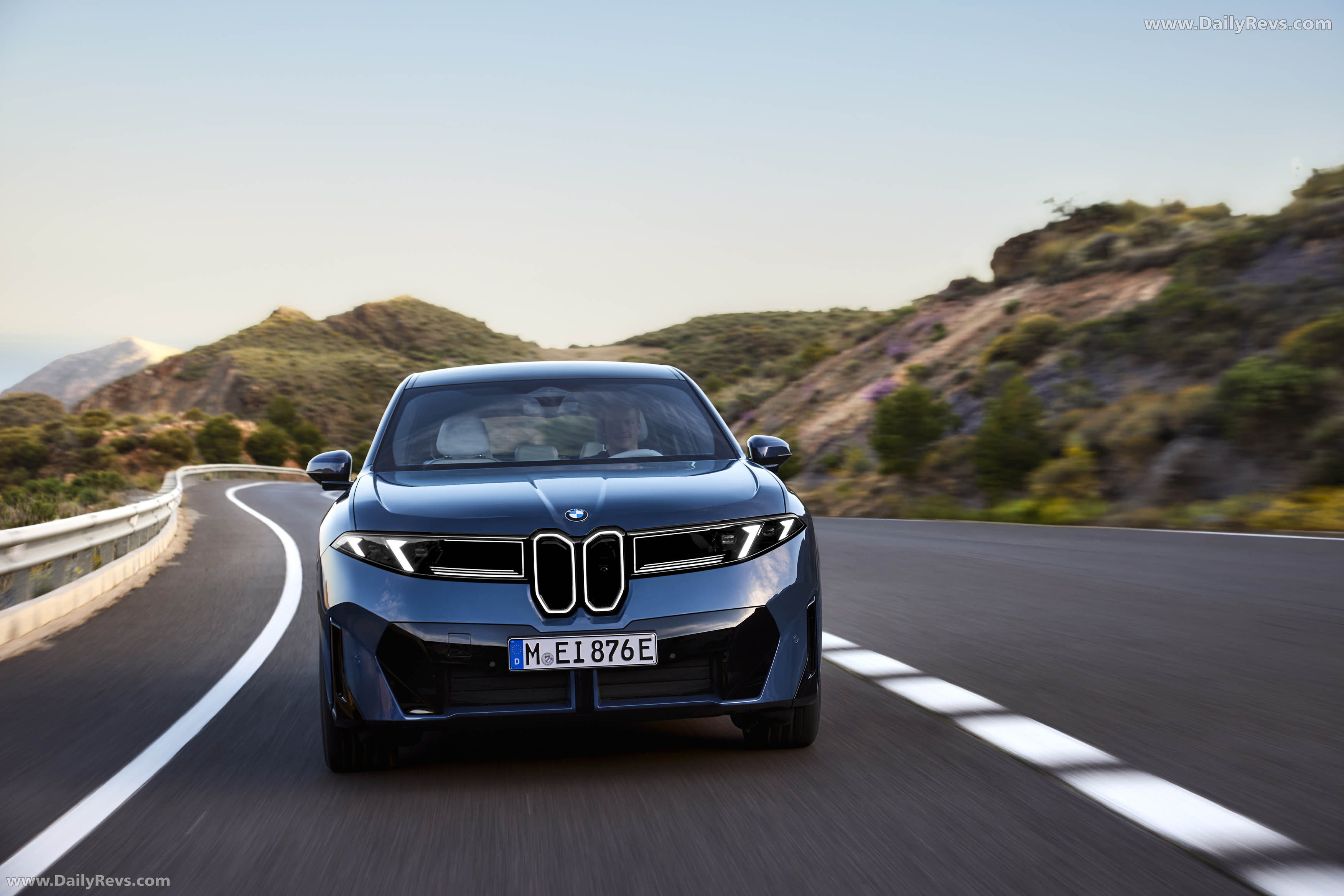 2026 BMW iX3 50 xDrive NA5 Front View