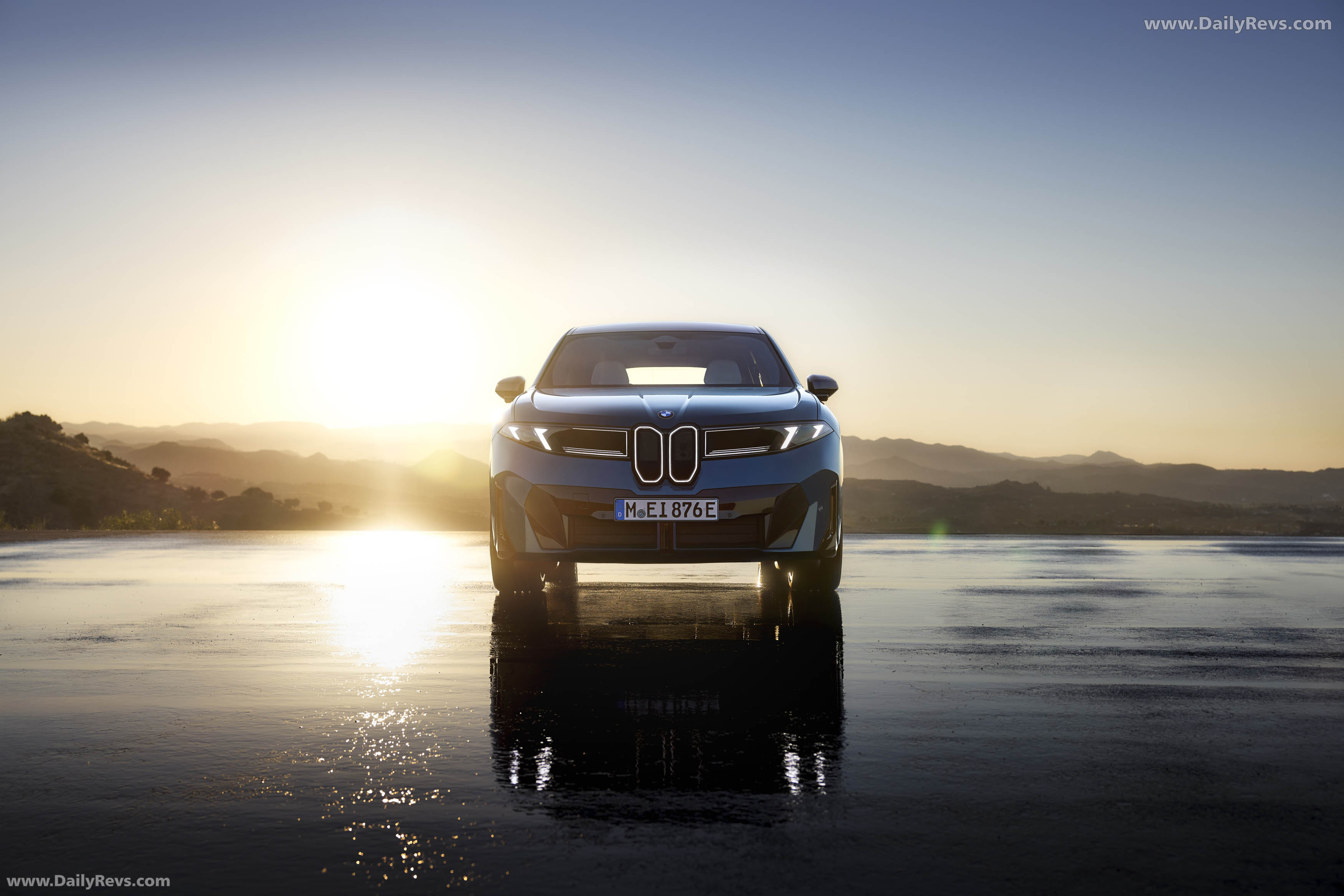 2026 BMW iX3 50 xDrive NA5 Front View